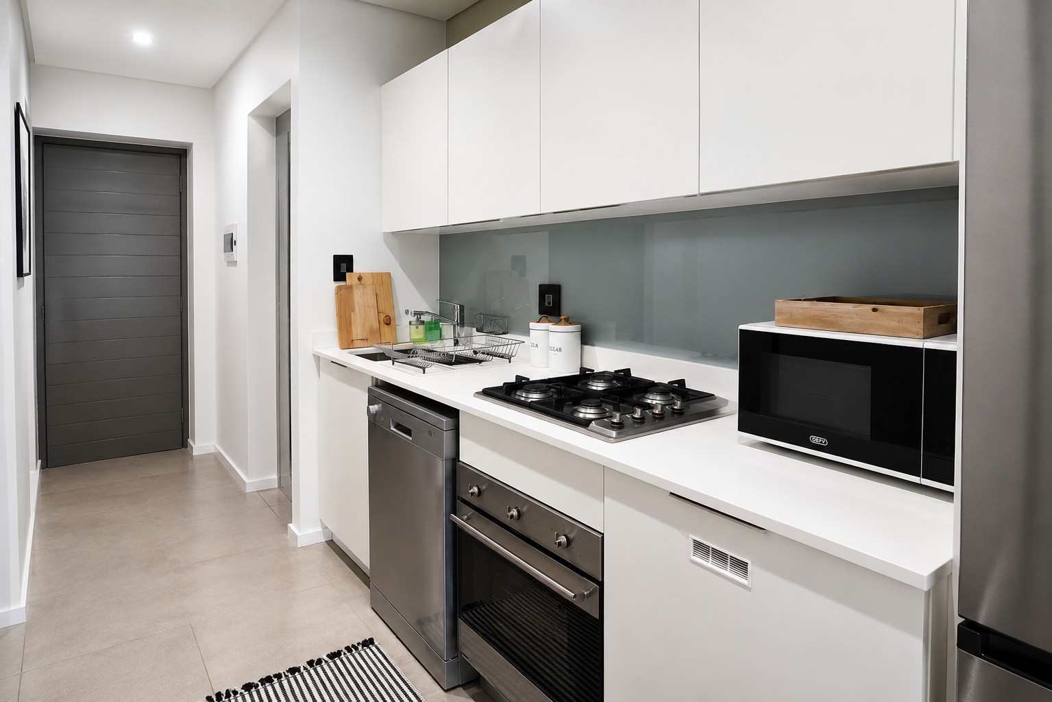 Available Immediately!!!!!Fully Furnished Studio Apartment