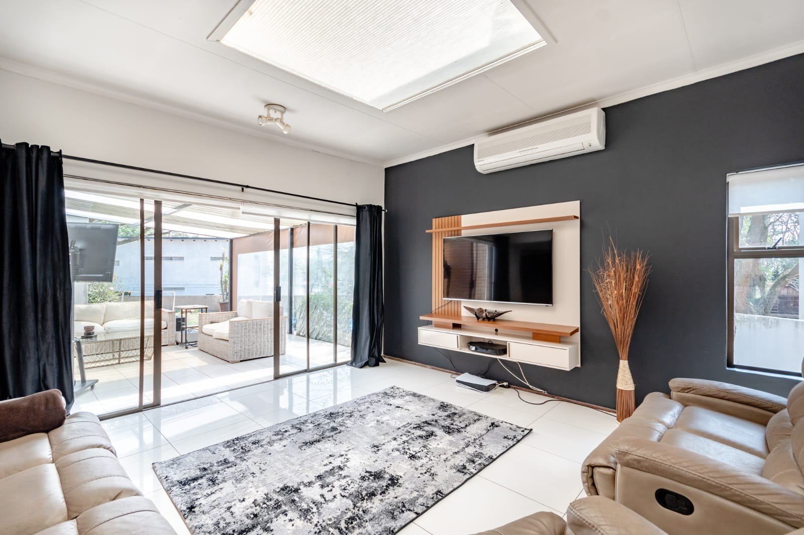 House for sale in Morningside, Sandton, 577 m²