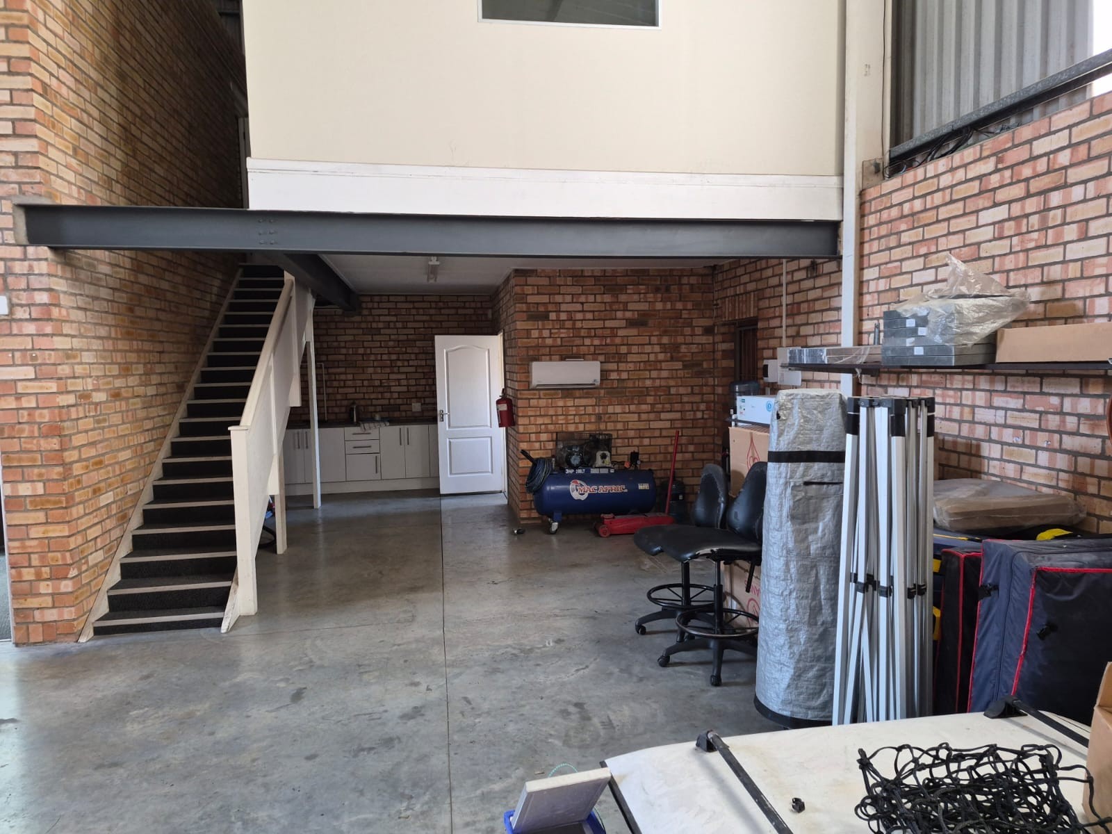 Warehouse for rent in Newton Park, Port Elizabeth, 71 Mangold Street, Newton Park, Port Elizabeth, Eastern Cape, 230 m²