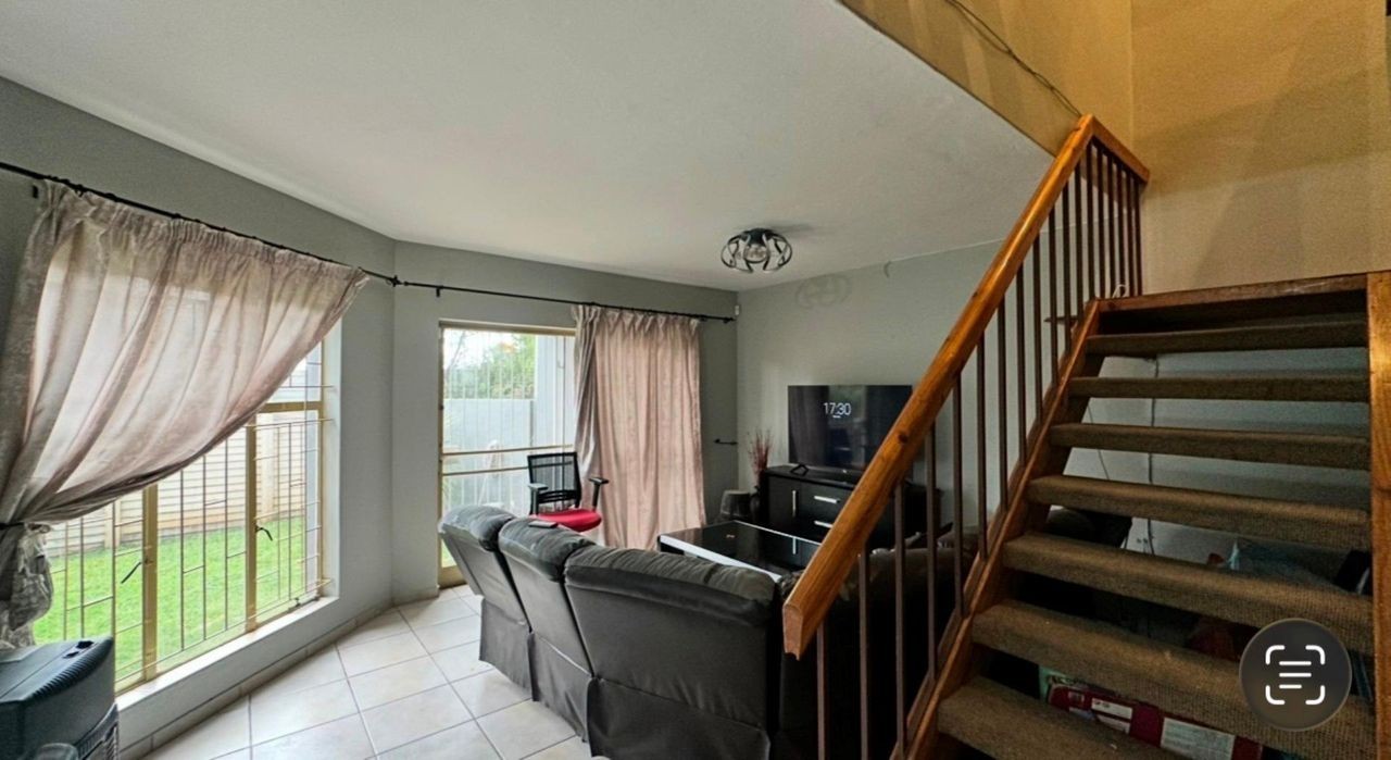 Duplex for sale in Eldoraigne, Centurion, 136 m²