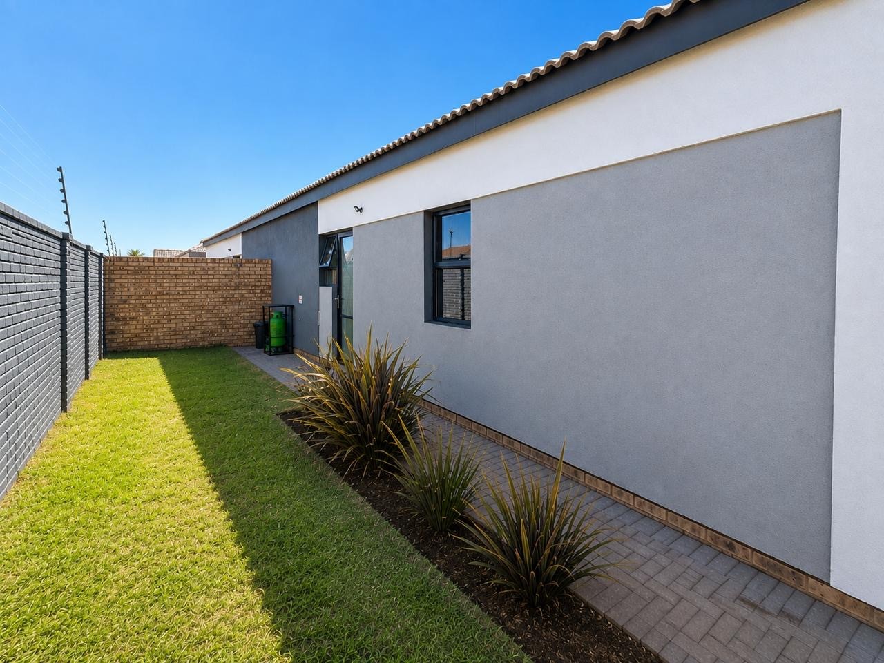 House for sale in Chantelle, Akasia