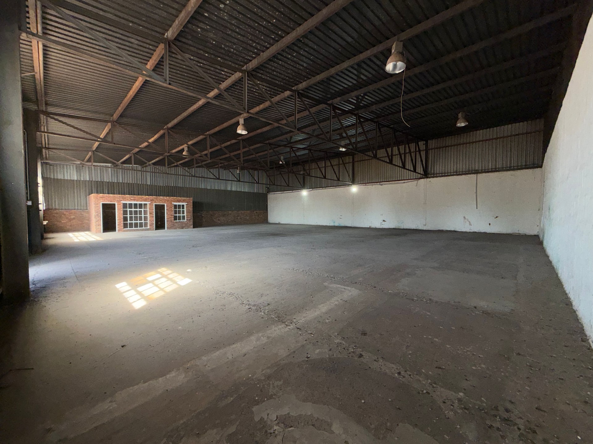 Factory with Offices To Let in Pilkingtons Industrial Park, Meyerton 3