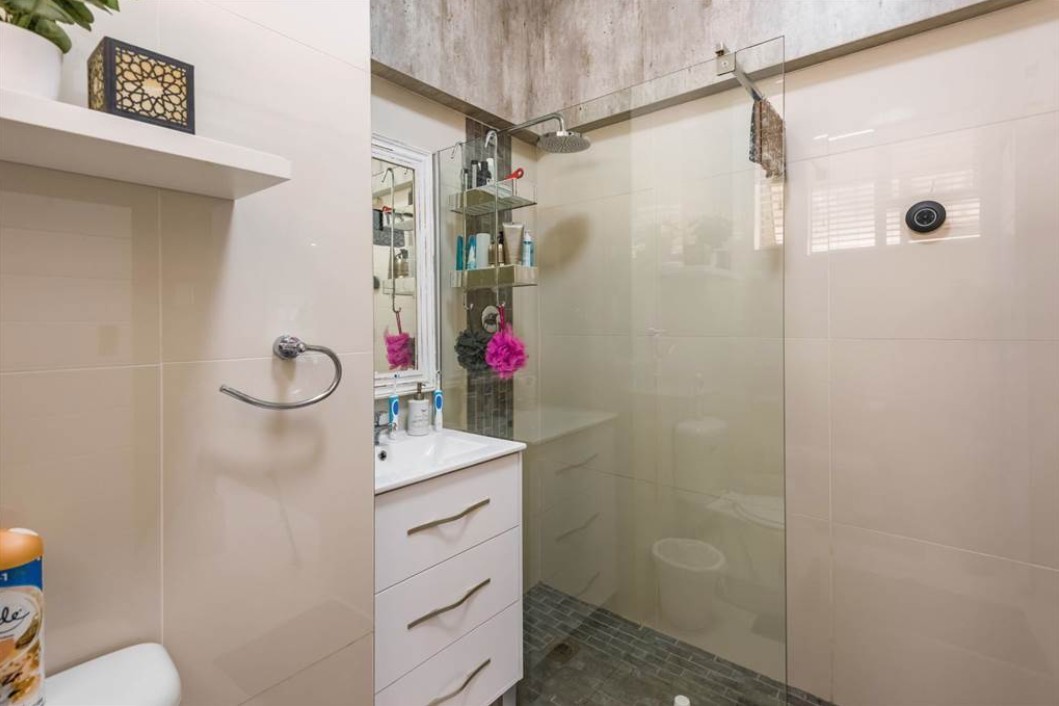 Apartment for sale in Summerstrand, Port Elizabeth, 59 m²