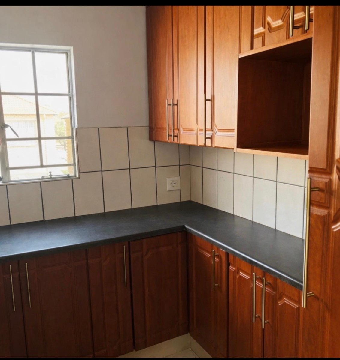 Apartment for rent in Sylviavale, Vanderbijlpark, 68 m²