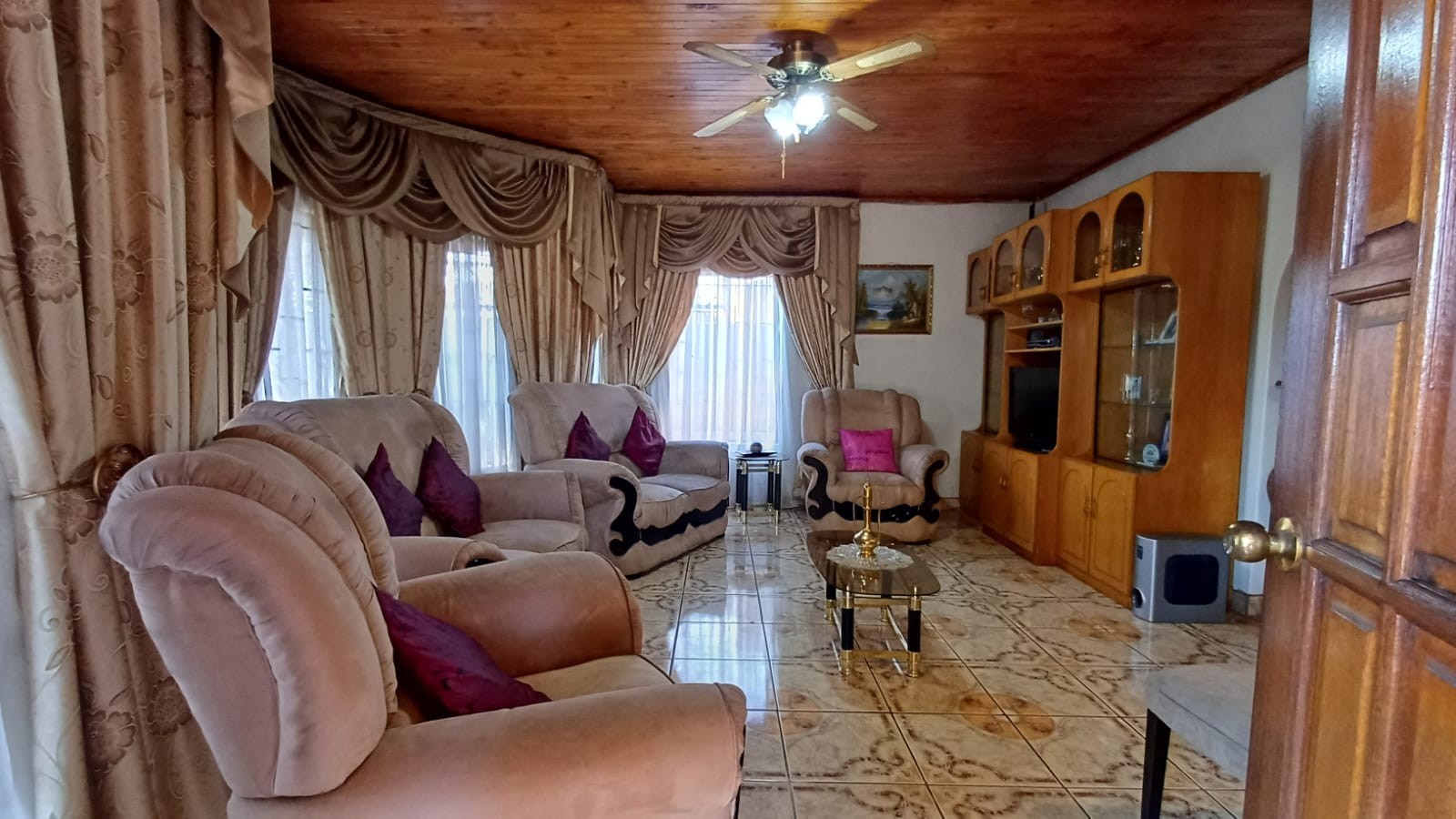 House for sale in Fernwood, Newcastle, KwaZulu Natal, 451 m²