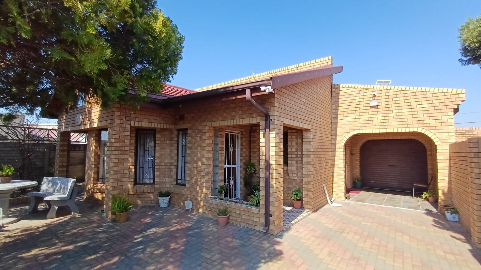 House for sale in Fernwood, Newcastle, KwaZulu Natal, 451 m²