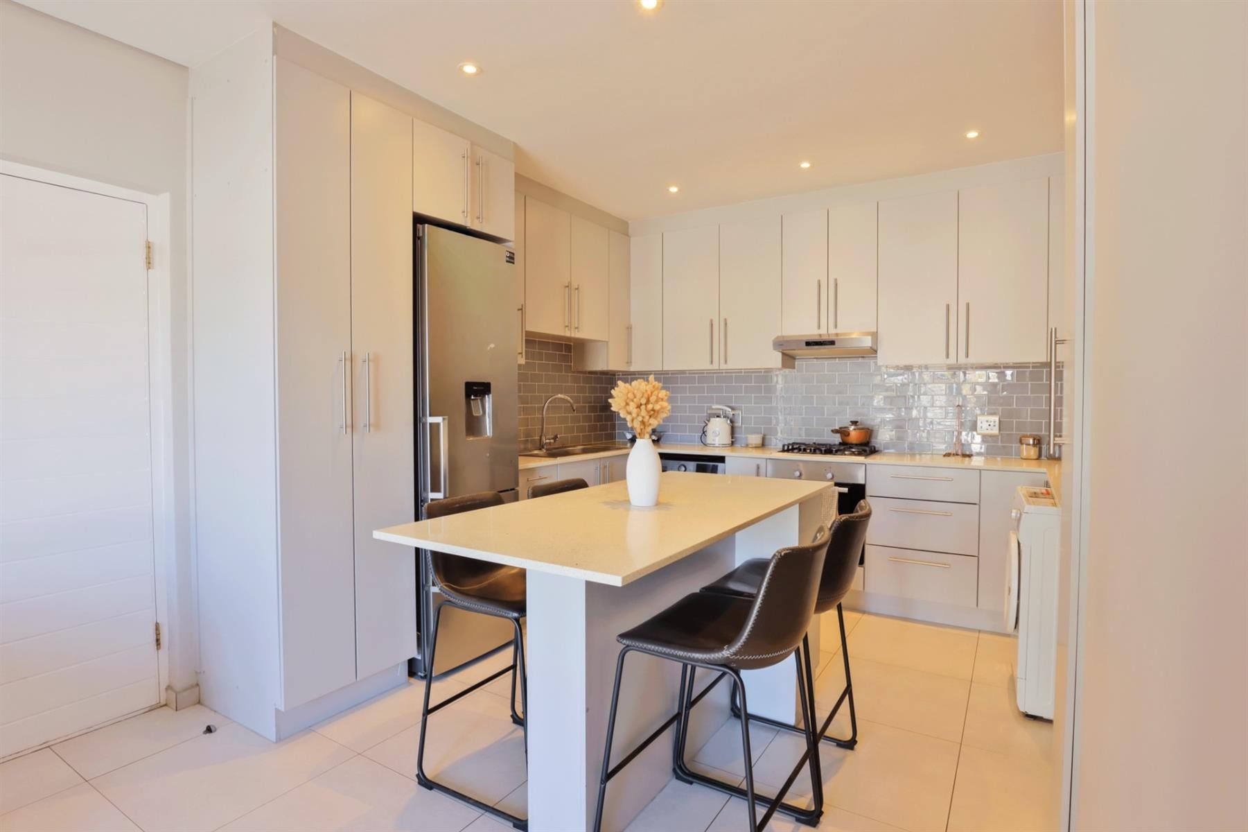 Apartment for sale in Beachfront, Table View, Blouberg