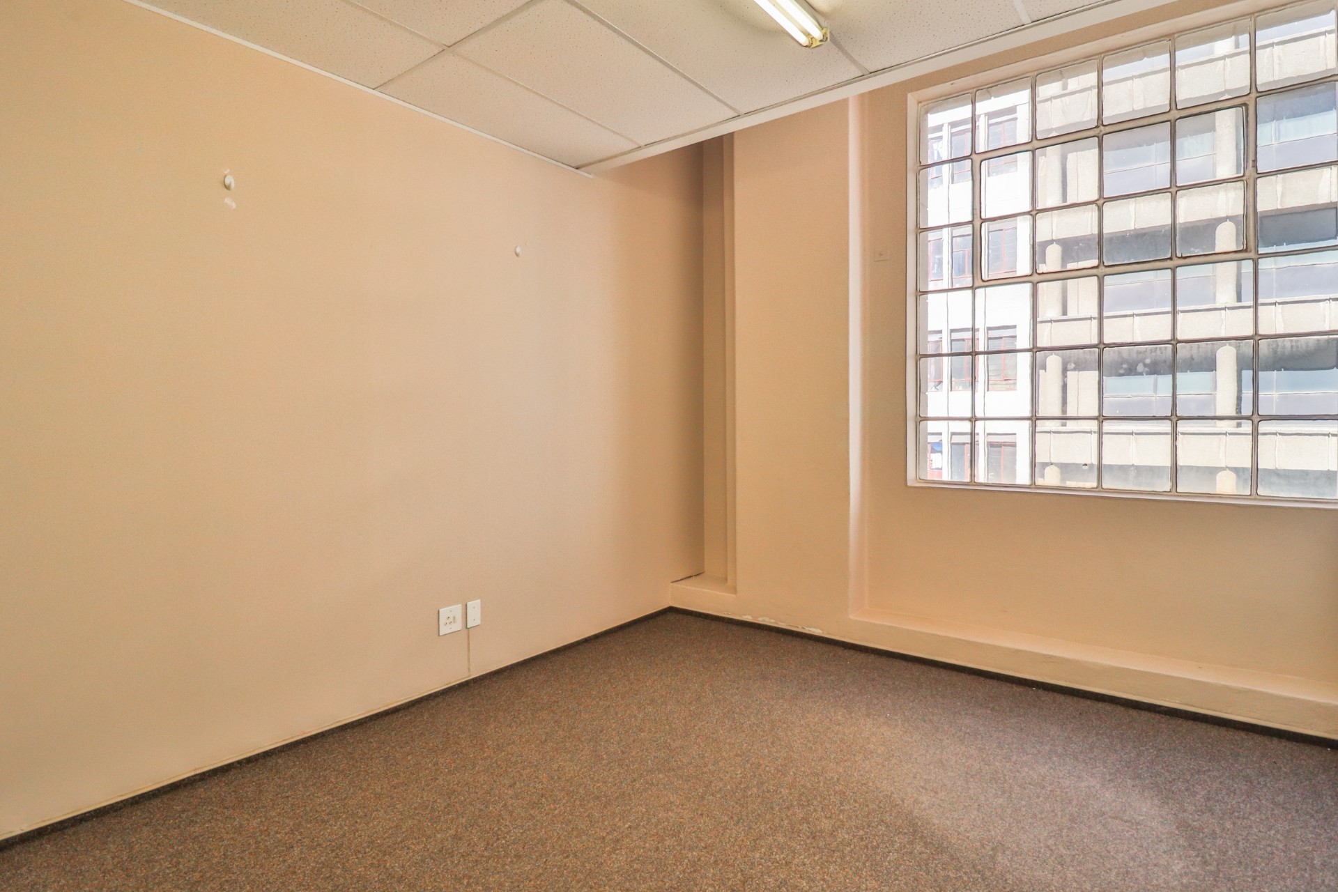 Commercial Property for rent in Johannesburg Central, Johannesburg, 30 m²