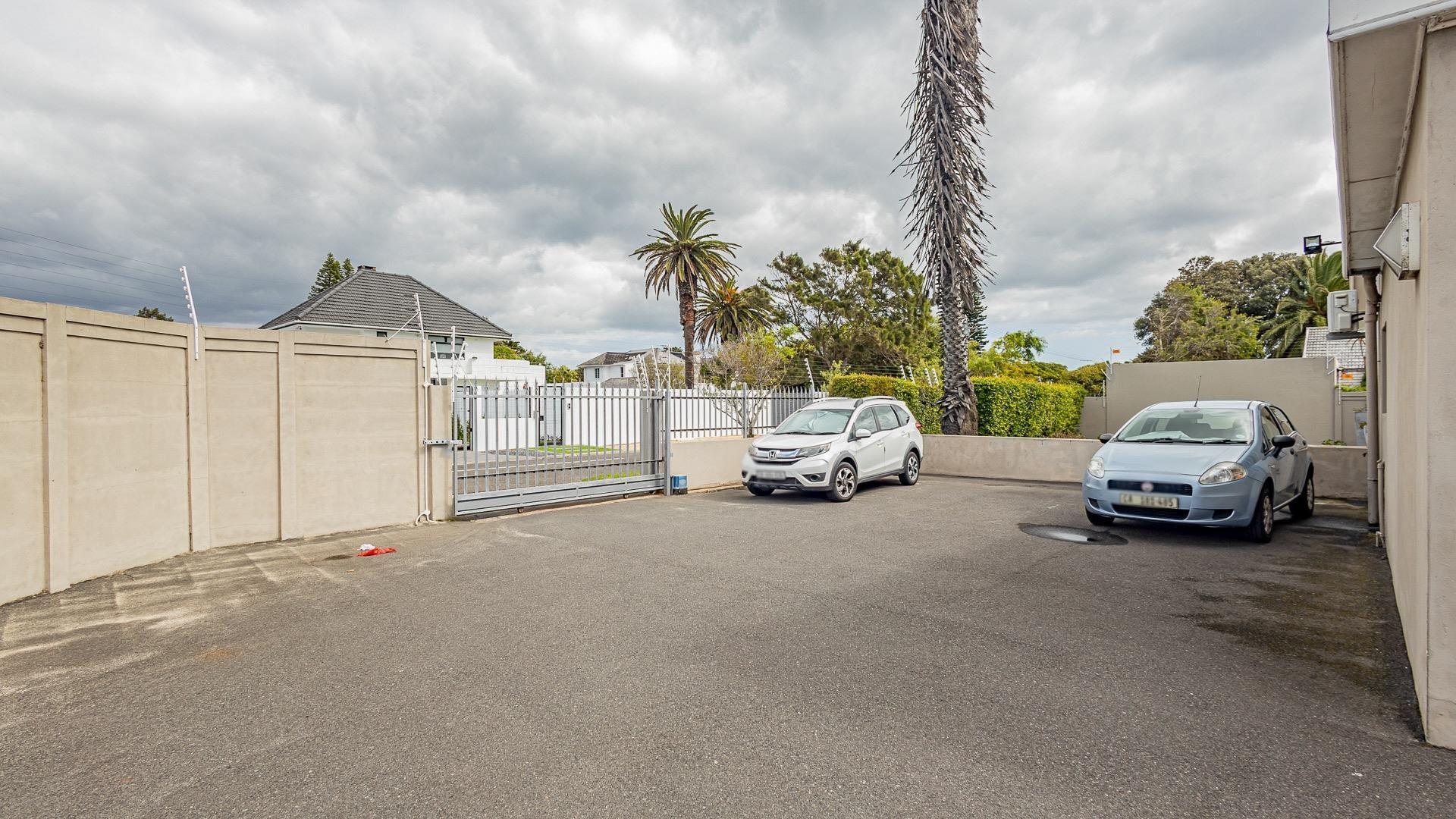 Office for rent in Milnerton Central, Milnerton, 278 m²