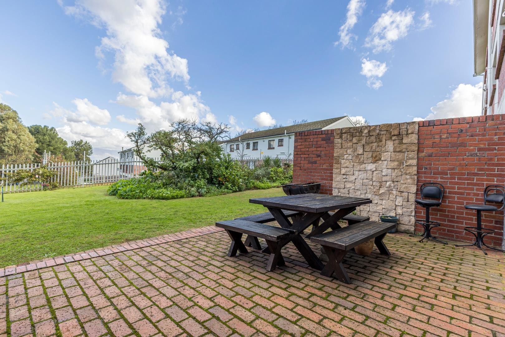 Townhouse for sale in Plattekloof 1, Plattekloof, Parow, 126 m²