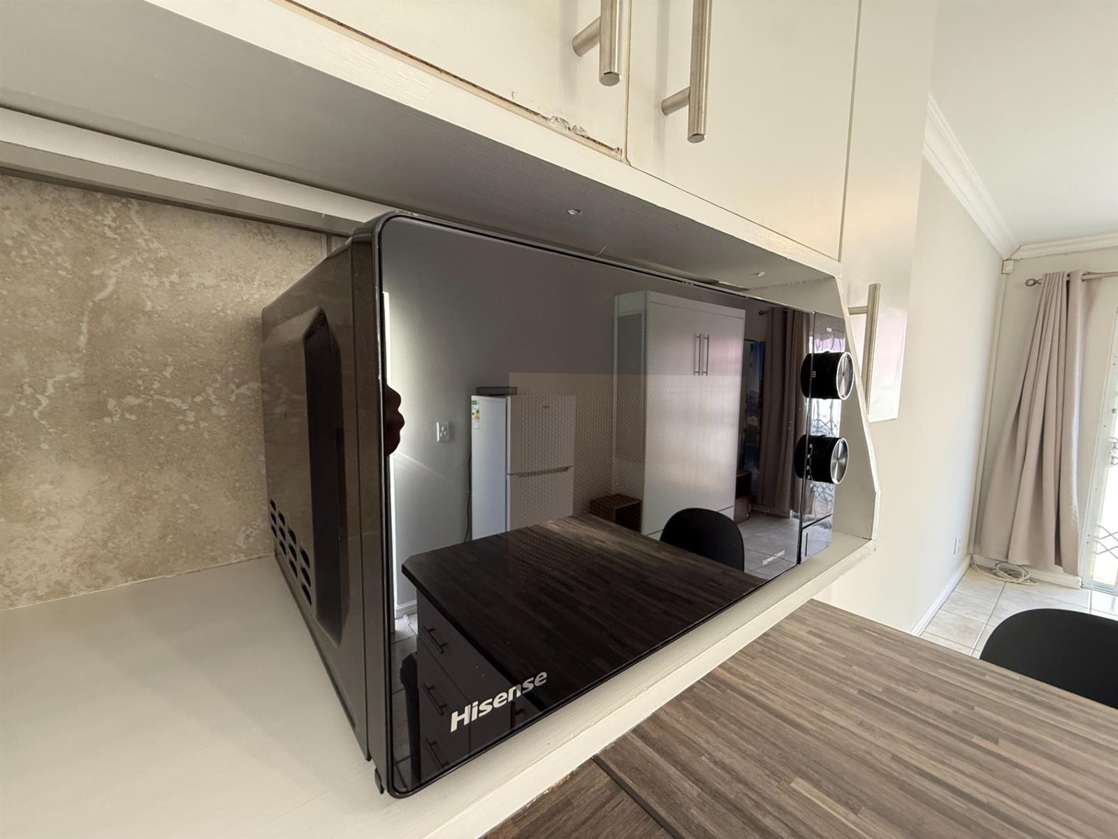 Semi Furnished Shared Entrance Studio - Occupation 1 Oct 2026 | Month to Month Lease 5