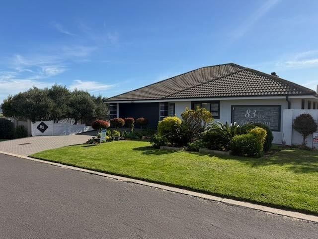 House for sale in Reebok, Groot Brakrivier, 362 m²
