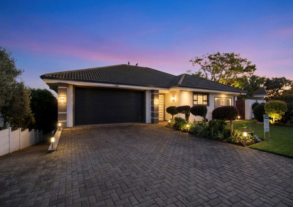 House for sale in Reebok, Groot Brakrivier, 362 m²