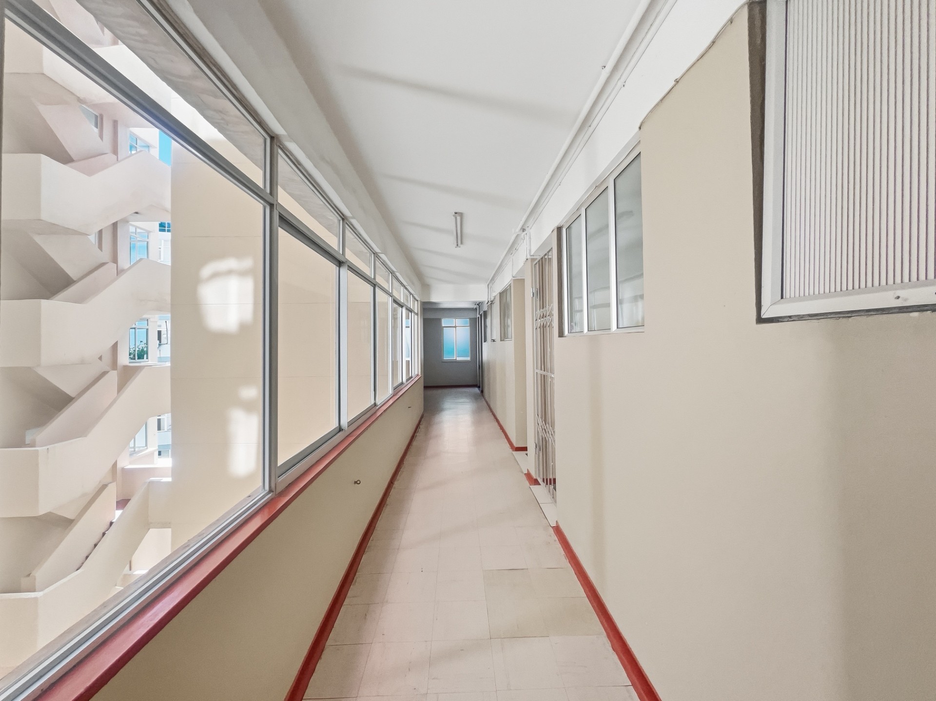 Studio Apartment for sale in North Beach, Durban, KwaZulu Natal, 605 (6th floor), Golden Sands, 95 Snell Parade, North Beach, Durban, KwaZulu Natal, 45 m²