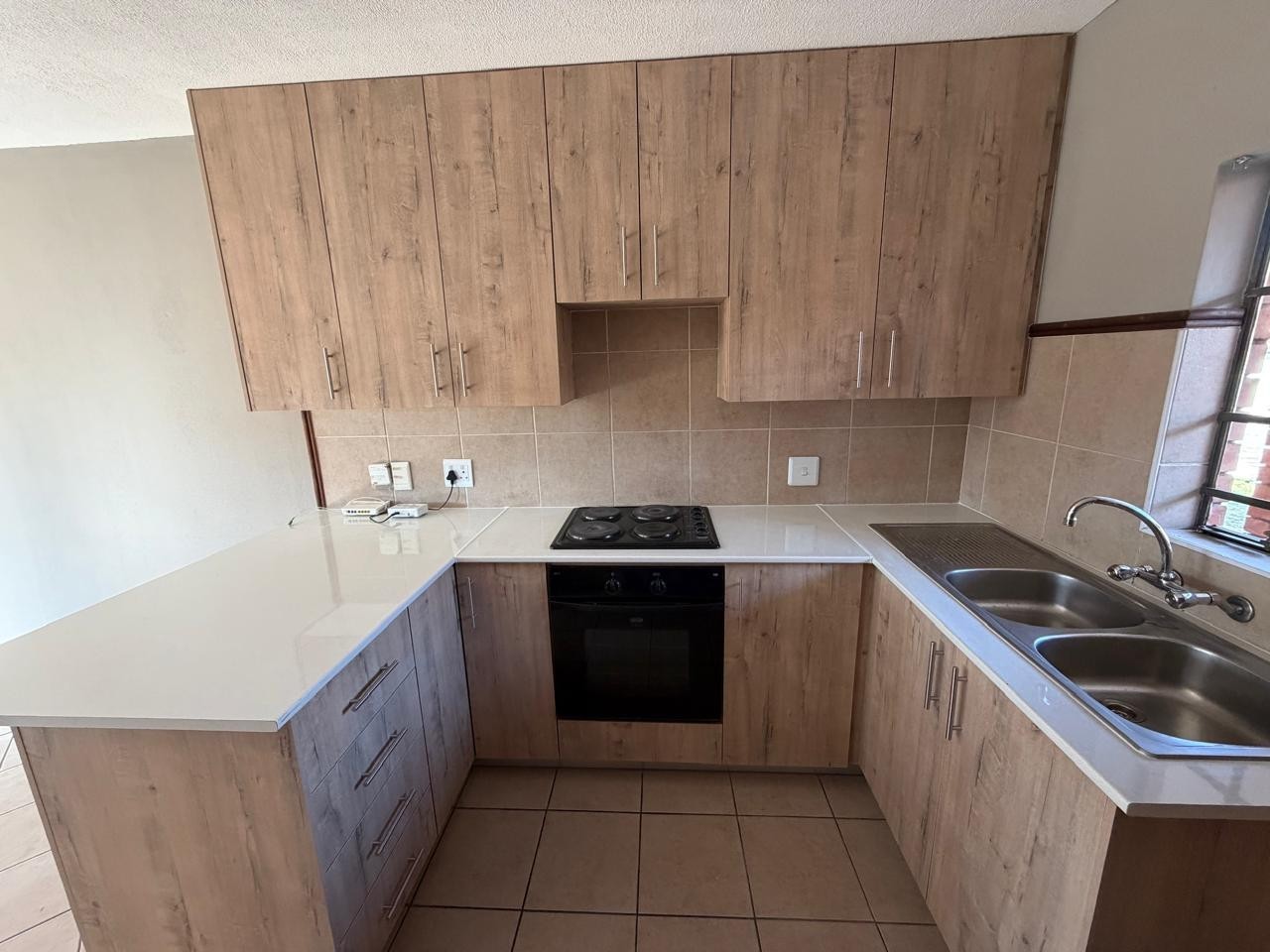 Apartment for rent in Mooikloof Ridge, Pretoria, 79 m²