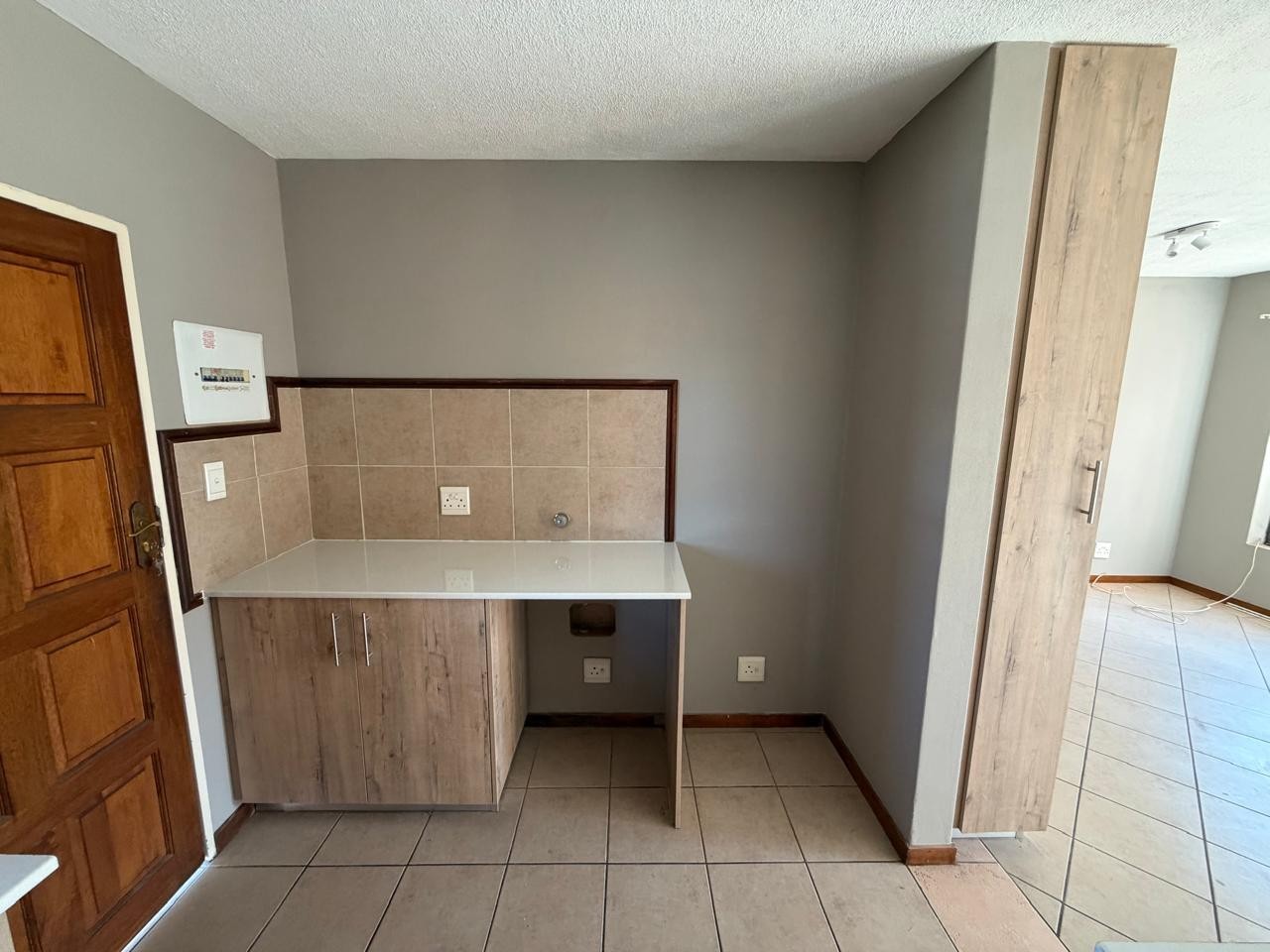 Apartment for rent in Mooikloof Ridge, Pretoria, 79 m²