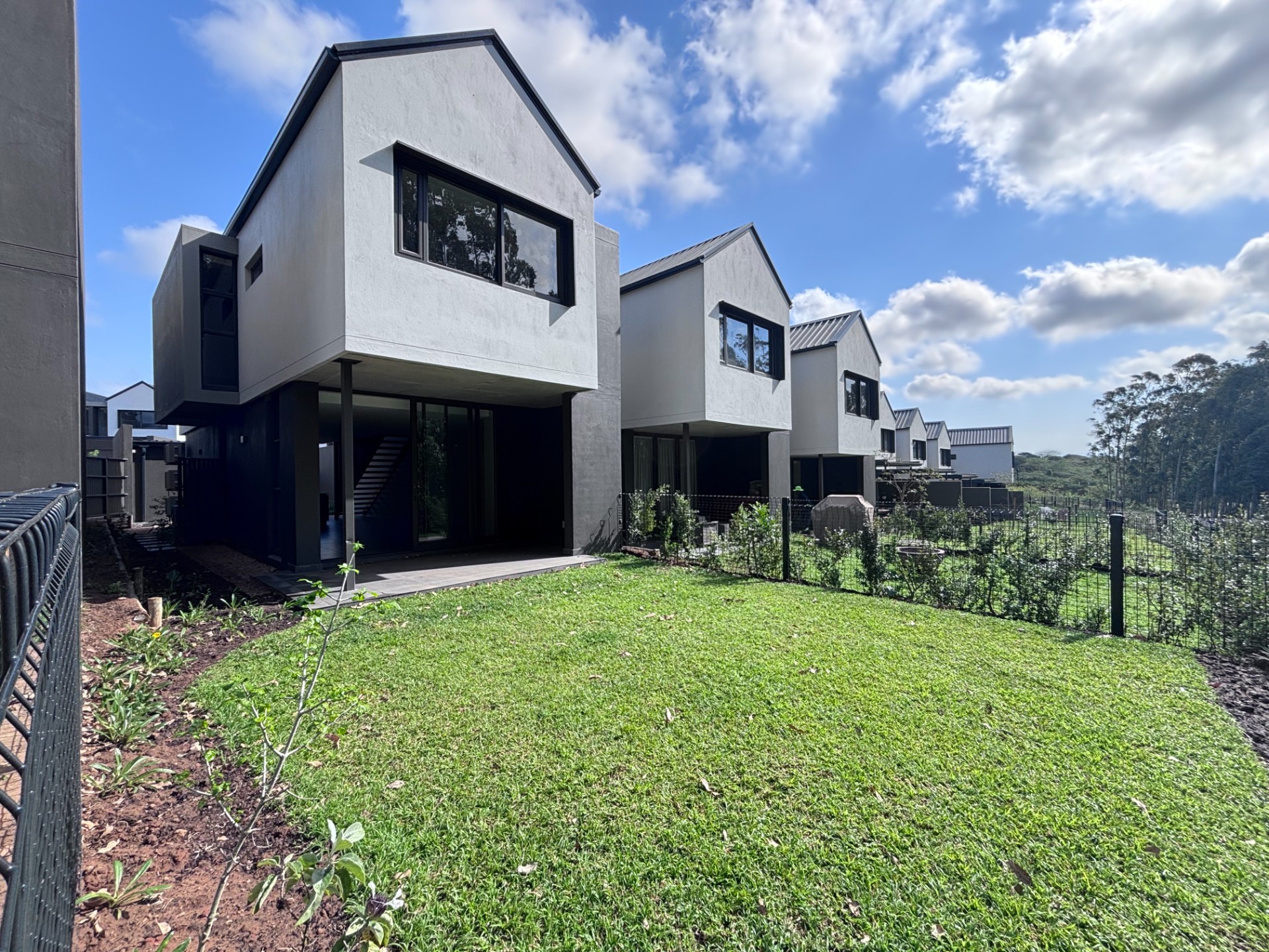 COME SEE WHY LIFE FEELS BETTER IN ELALENI 3