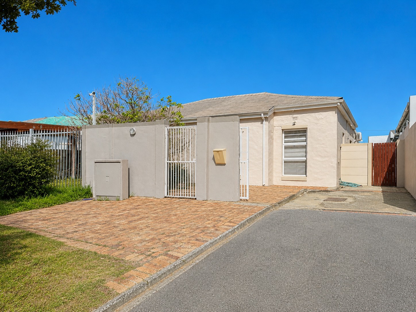 House for sale in Rondebosch East, Cape Town, 91 m²