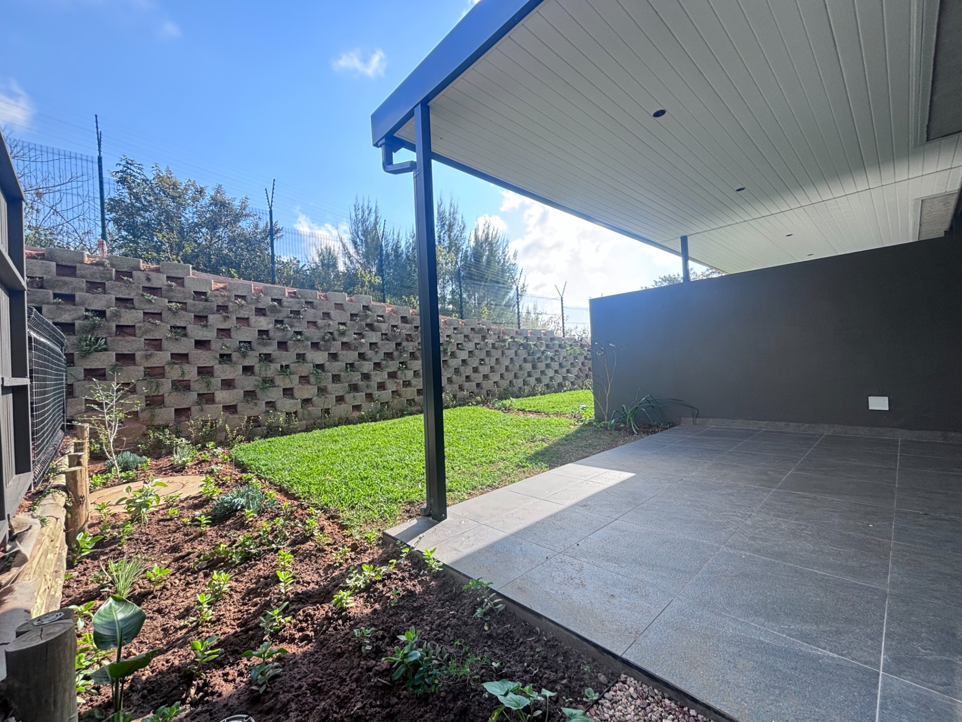 TWO BEDROOM LIVING DONE THE ELALENI WAY