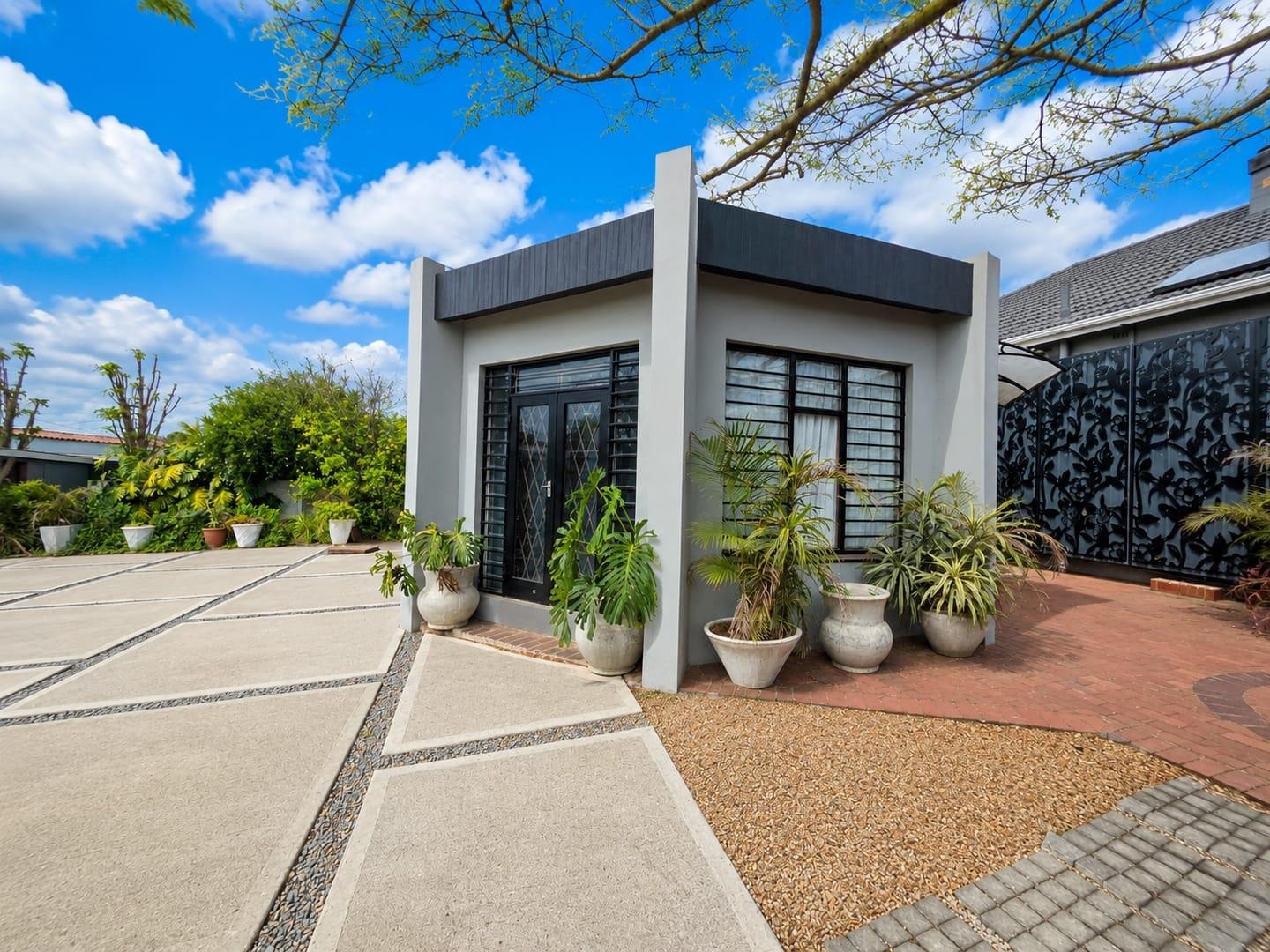 House for sale in Pietermaritzburg, KwaZulu Natal, 1955 m²