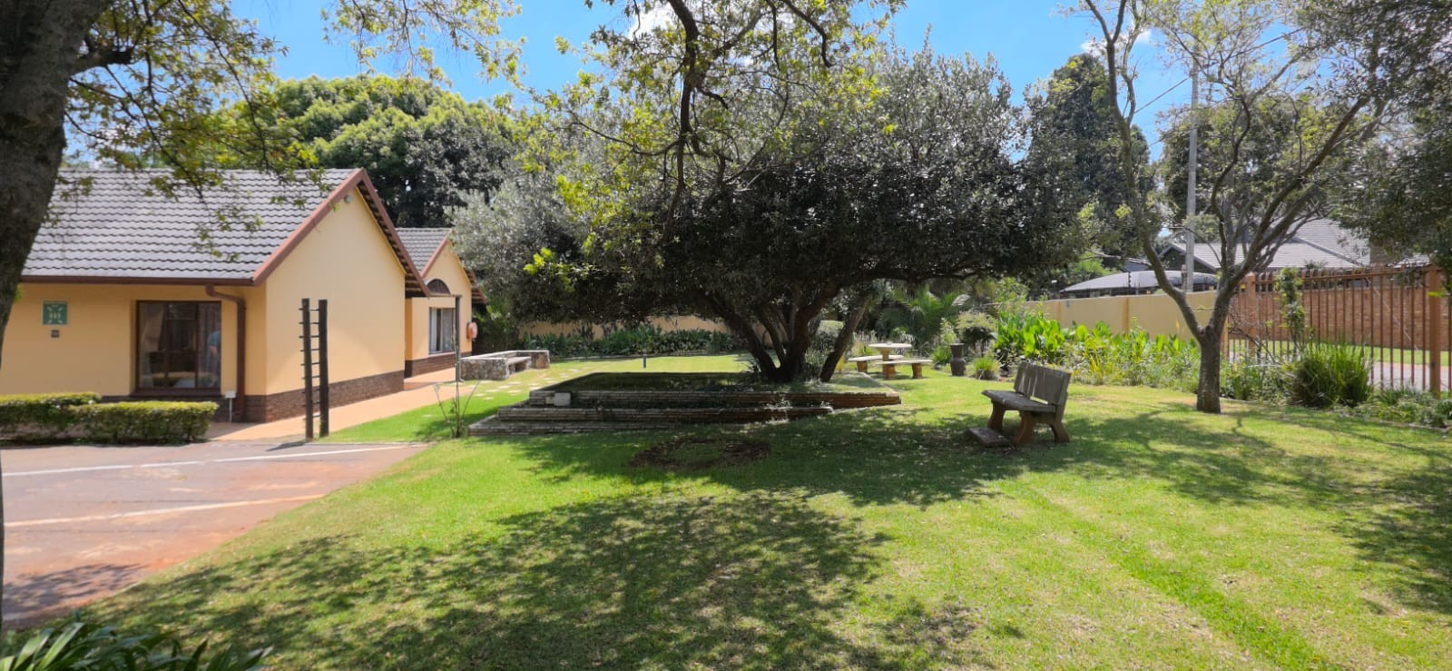 Guest House for sale in Clubview, Centurion, 822 m²