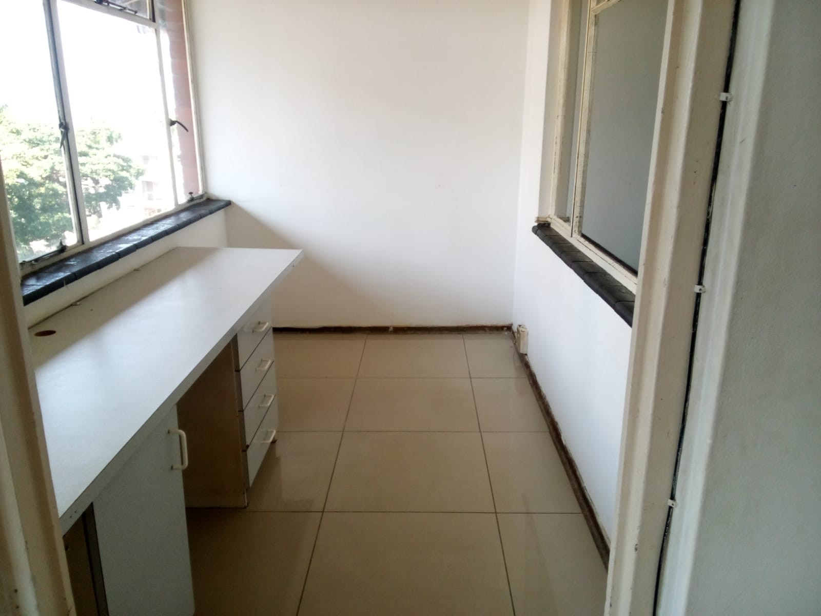 Apartment for rent in Essenwood, Durban, KwaZulu Natal