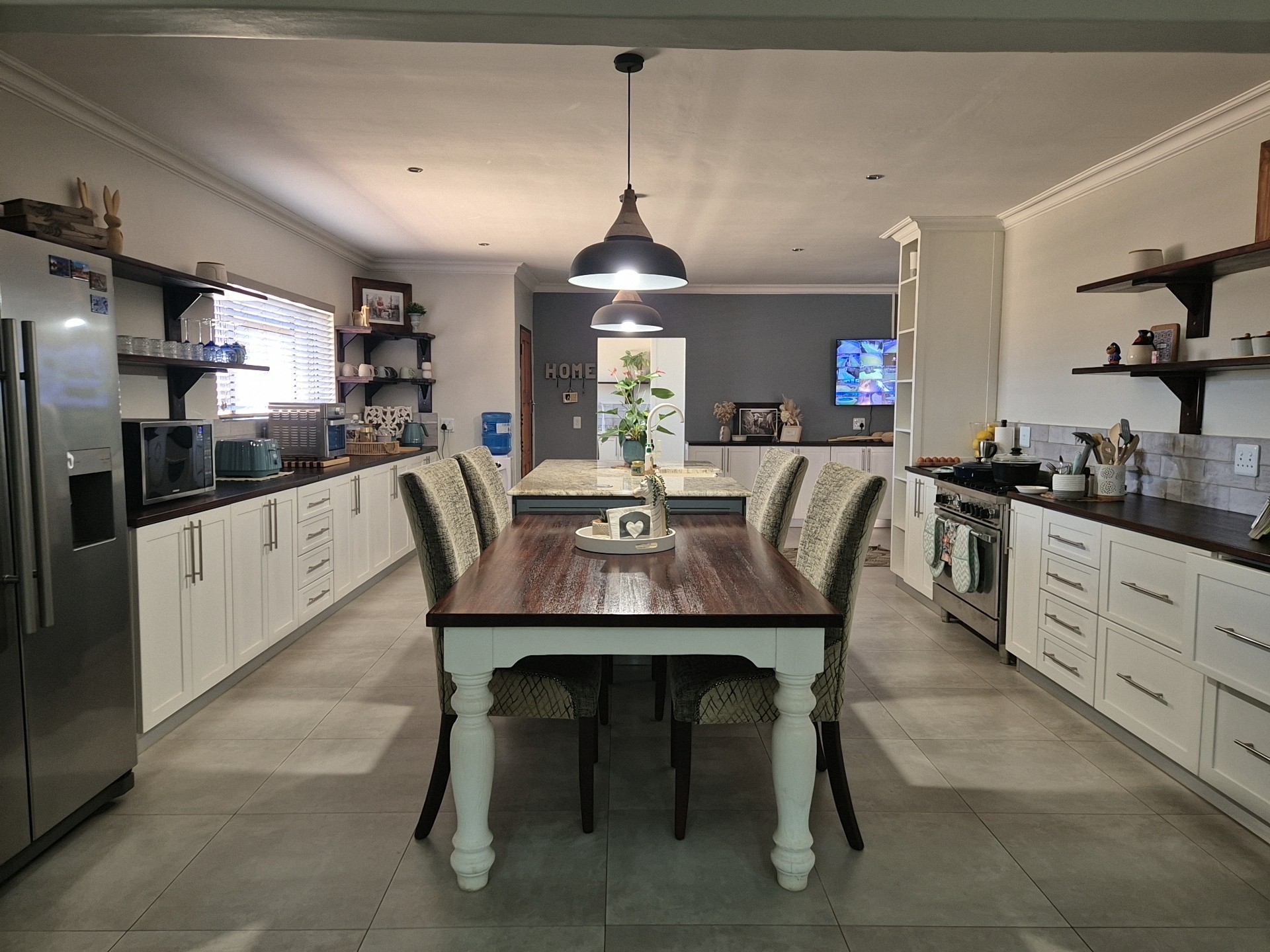 House for sale in Van Der Hoff Park, Potchefstroom, North West, 557 m²