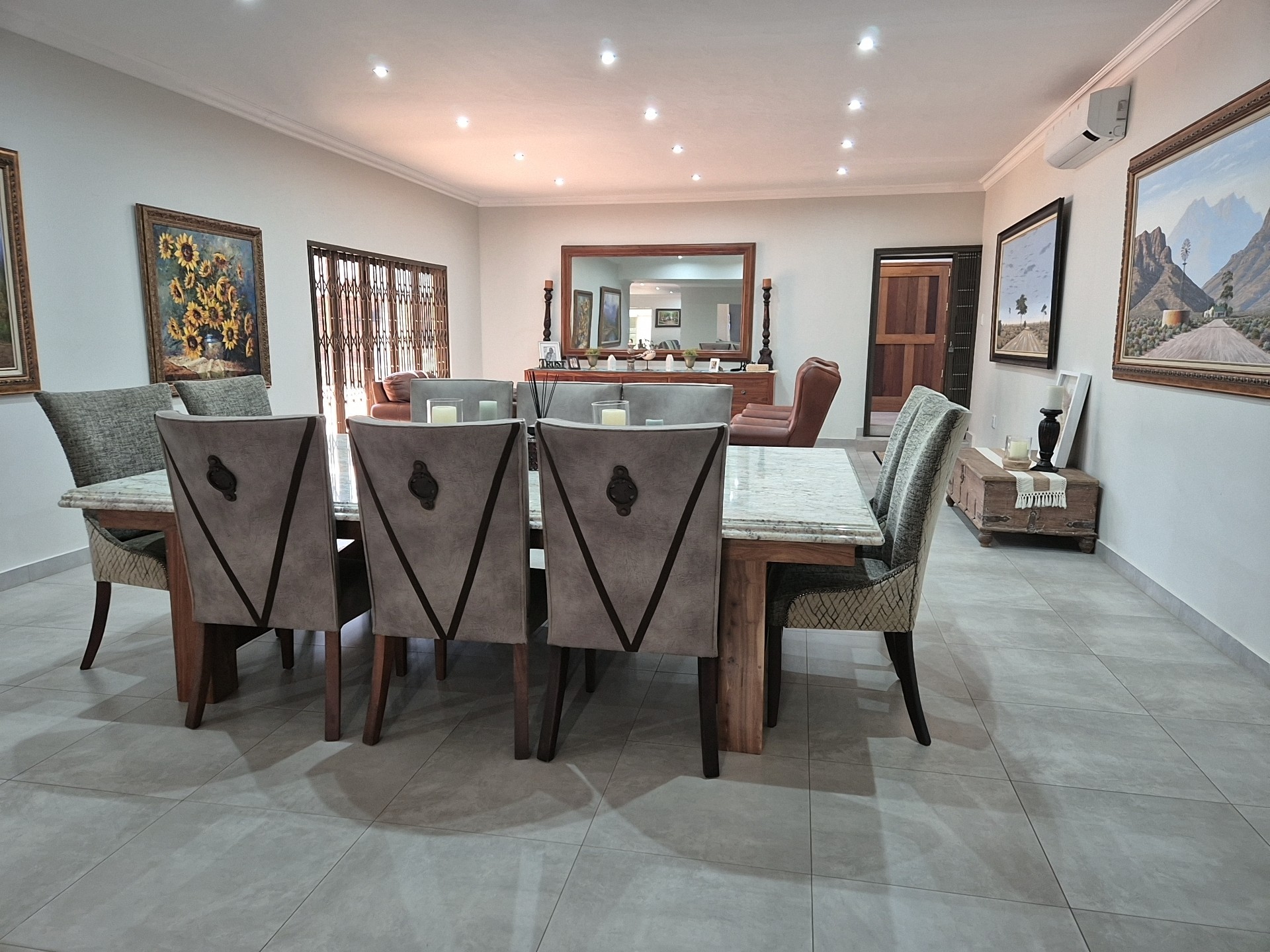 House for sale in Van Der Hoff Park, Potchefstroom, North West, 557 m²