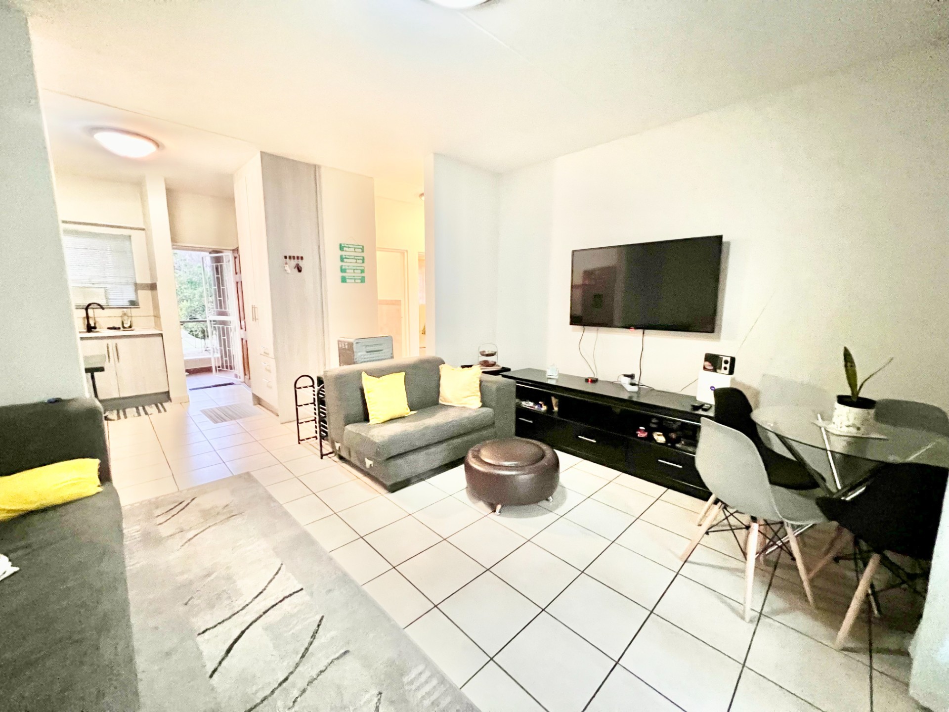 Apartment for sale in Halfway Gardens, Midrand, 64 m²