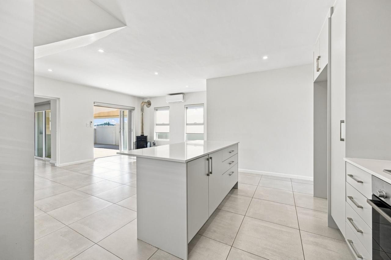 House for sale in Mountain Crest Private Estate, Paarl, 155 m²