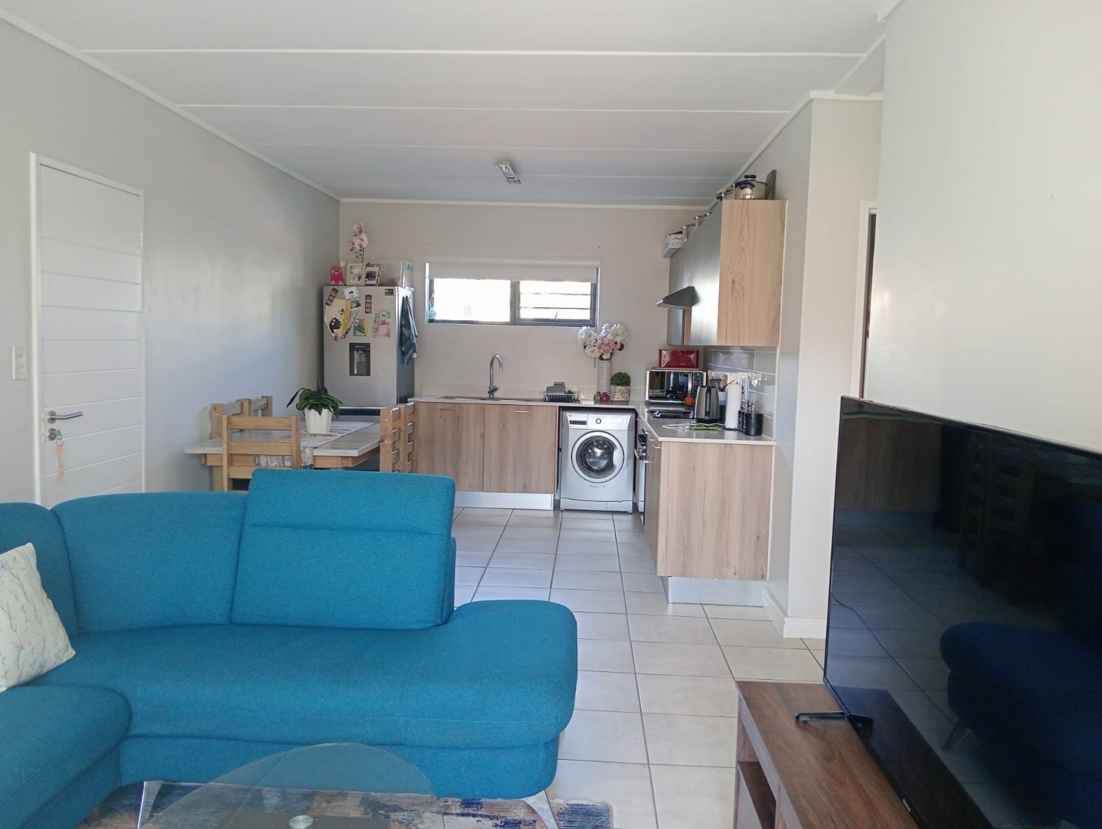 Apartment For Sale in a well-maintained Estate Linbro Park, Sandton 4