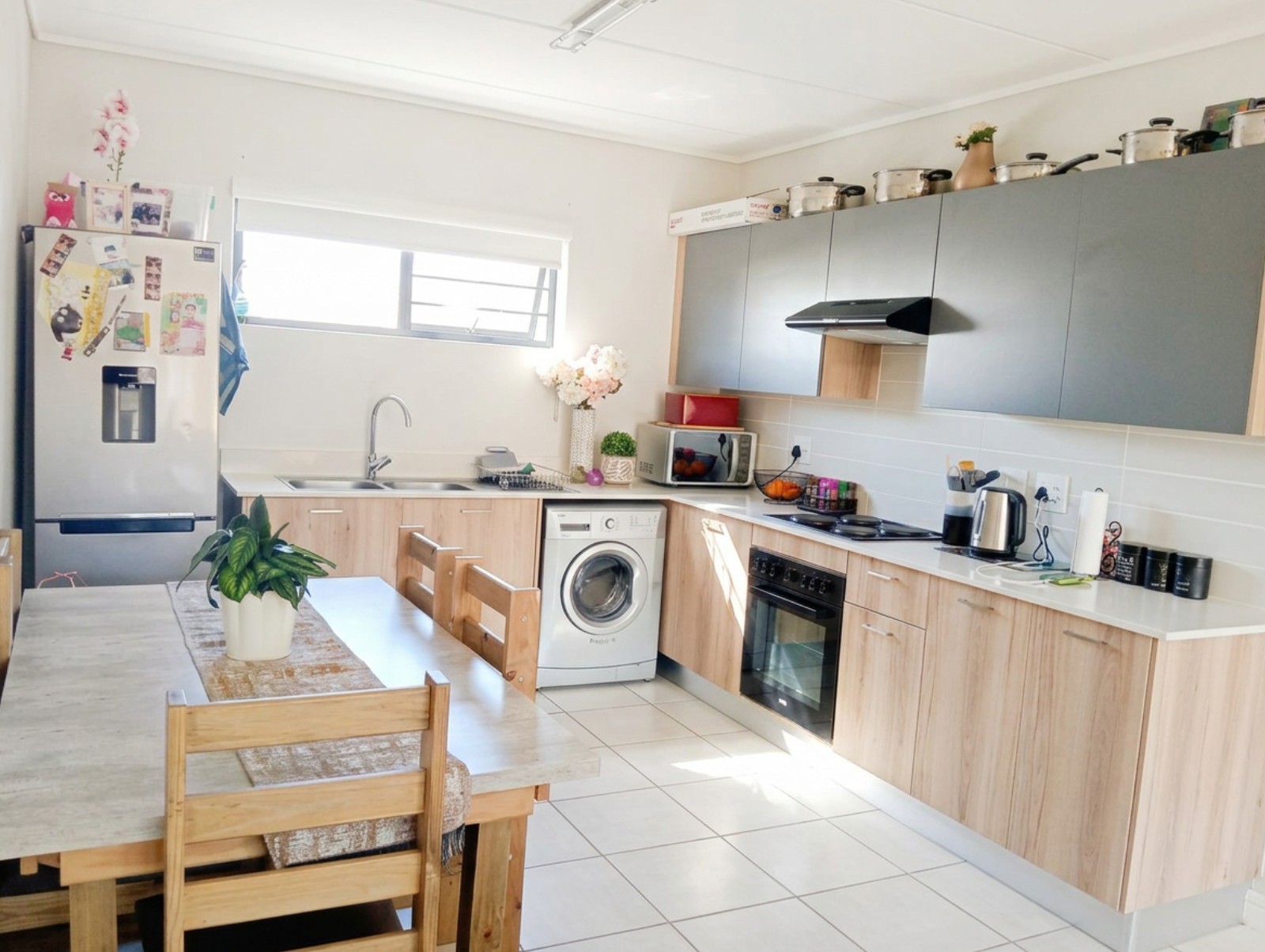 Apartment For Sale in a well-maintained Estate Linbro Park, Sandton 2