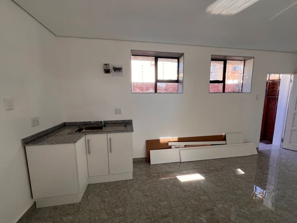 Studio Apartment for rent in Musgrave, Durban, KwaZulu Natal, 40 m²