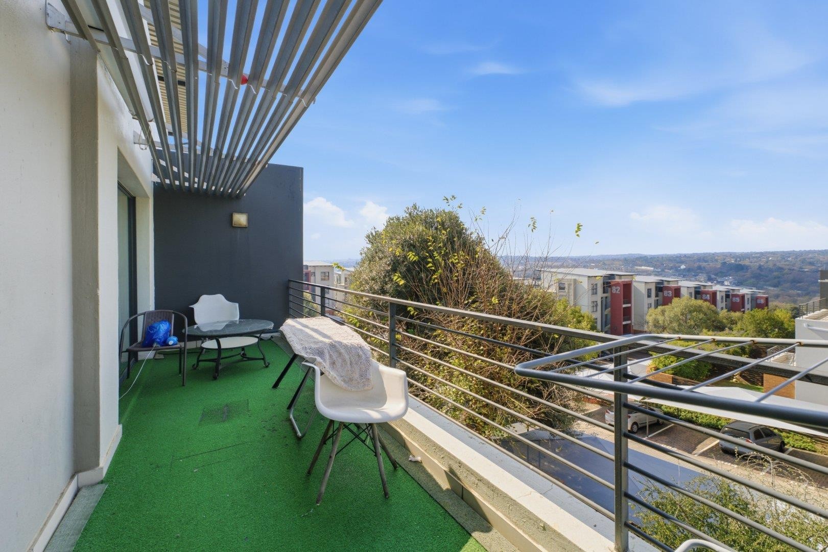 Apartment for sale in Fourways, Sandton, 87 m²