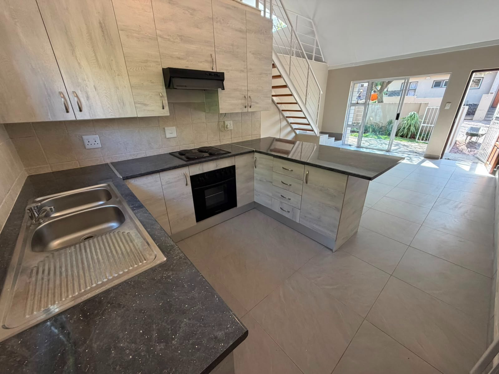 Townhouse for sale in Bromhof, Randburg, 98, Acacia Too, 30 Hawken Avenue, Bromhof, Randburg, Gauteng, 131 m²