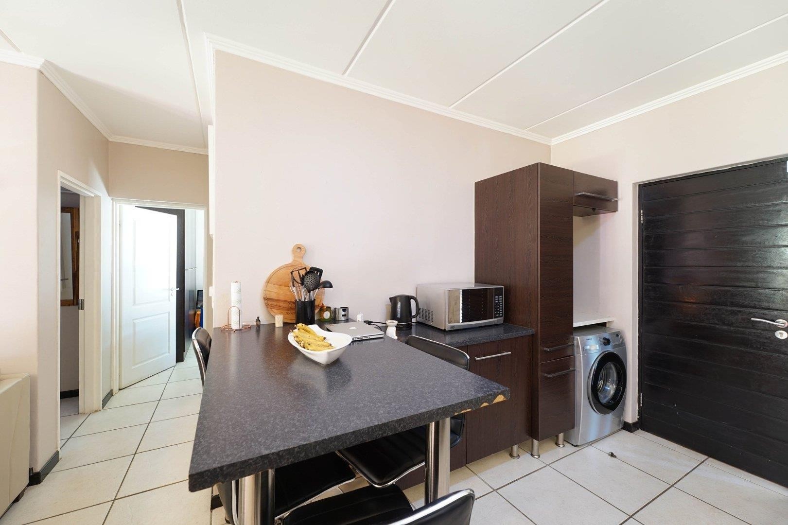 Apartment for sale in Douglasdale, Sandton, 65 m²