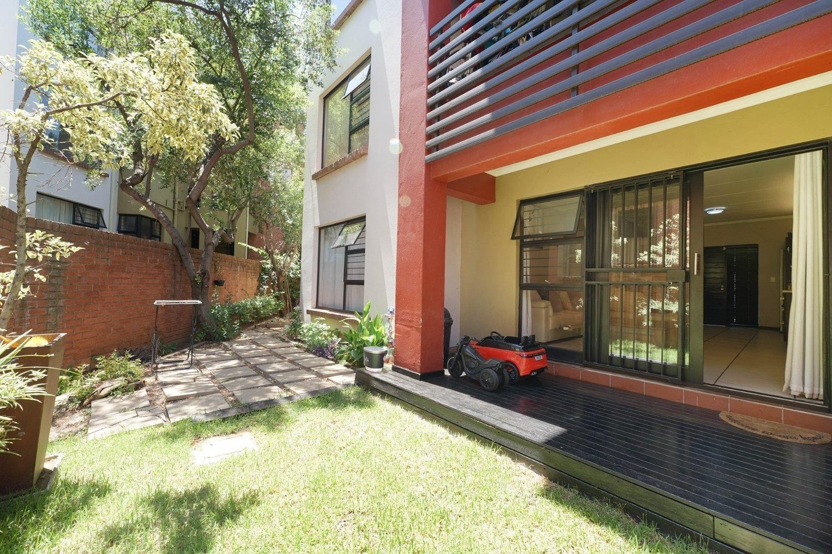 Apartment For Sale at Kalgaro, Douglasdale Sandton