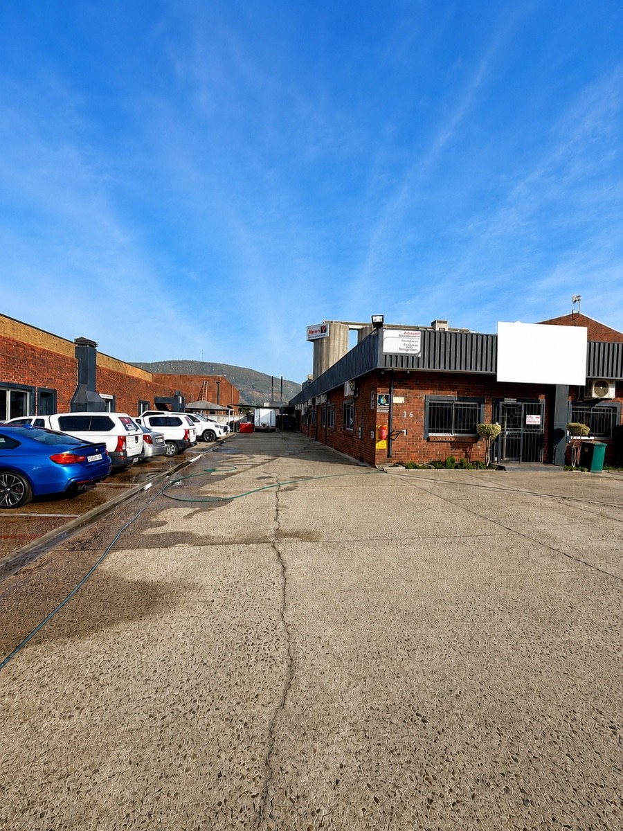 Industrial Property for rent in Paarl Central, Paarl, 1136 m²
