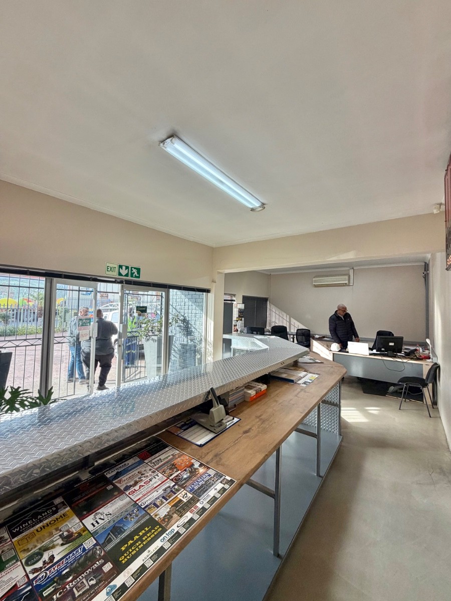 Industrial Property for rent in Paarl Central, Paarl, 1136 m²