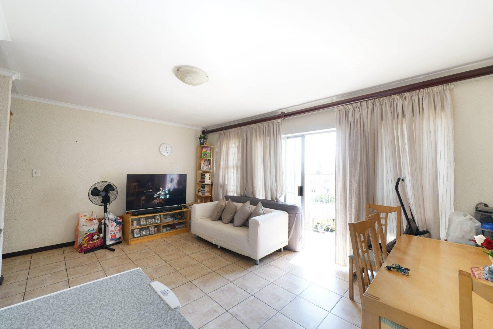 Apartment for sale in Northern Acres, Sandton, 68 m²