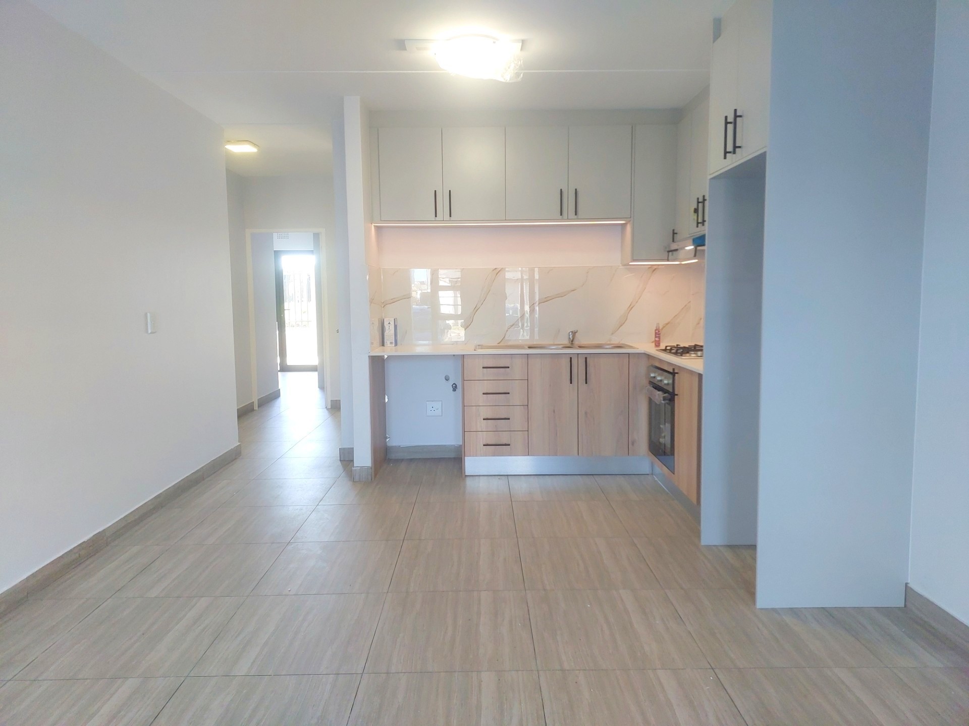 Apartment for sale in Parklands North, Blouberg, 75 m²
