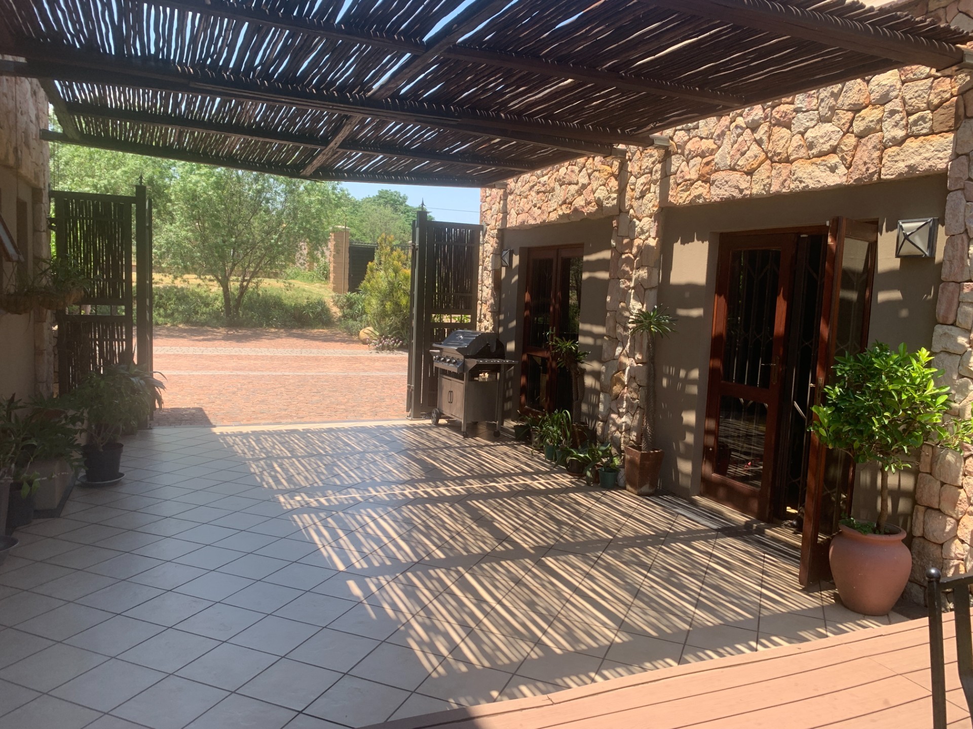 Small Holding for sale in Glenferness, Midrand, 8566 m²
