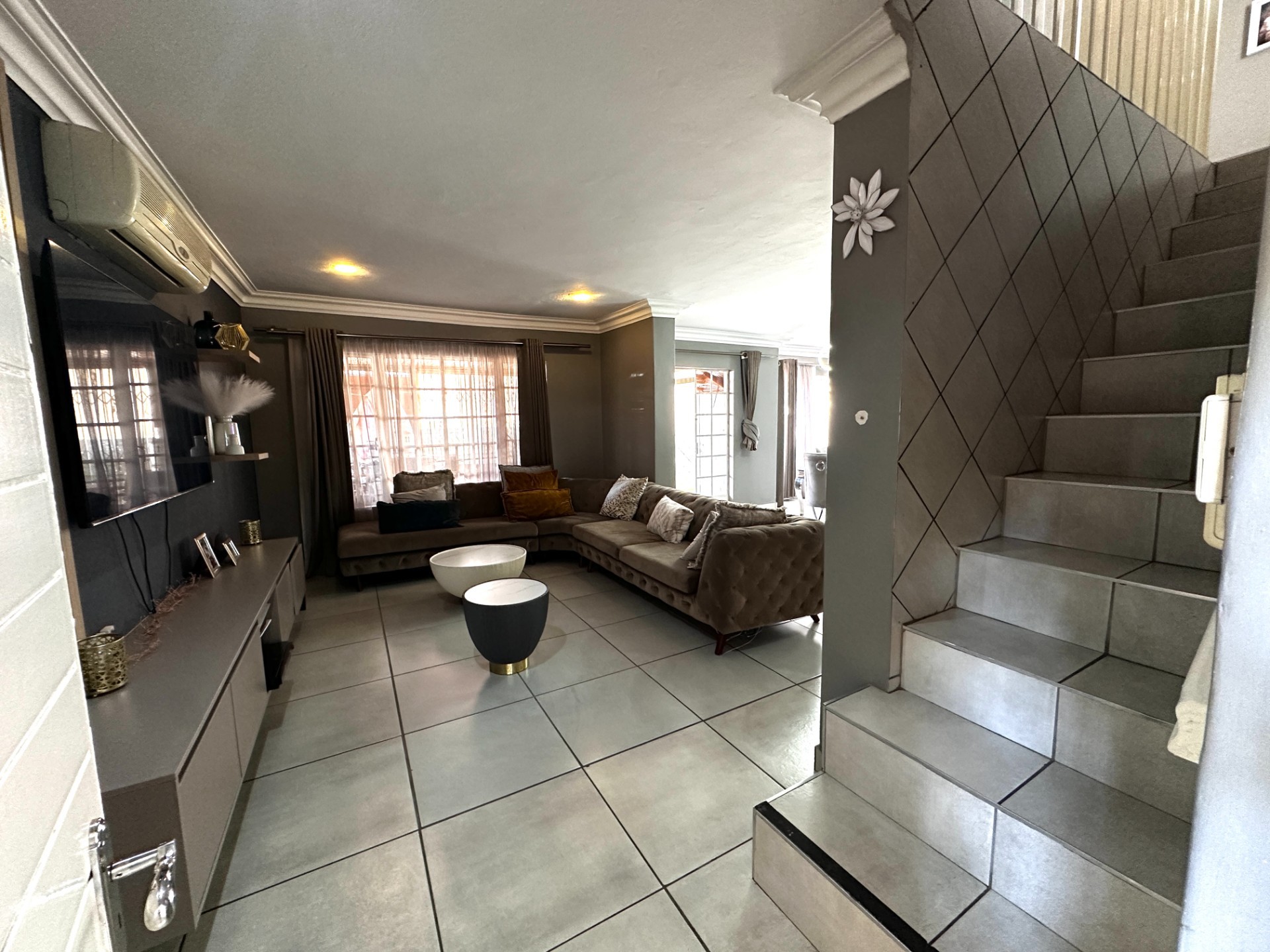 Townhouse for sale in Capital Park, Pretoria, 184 m²