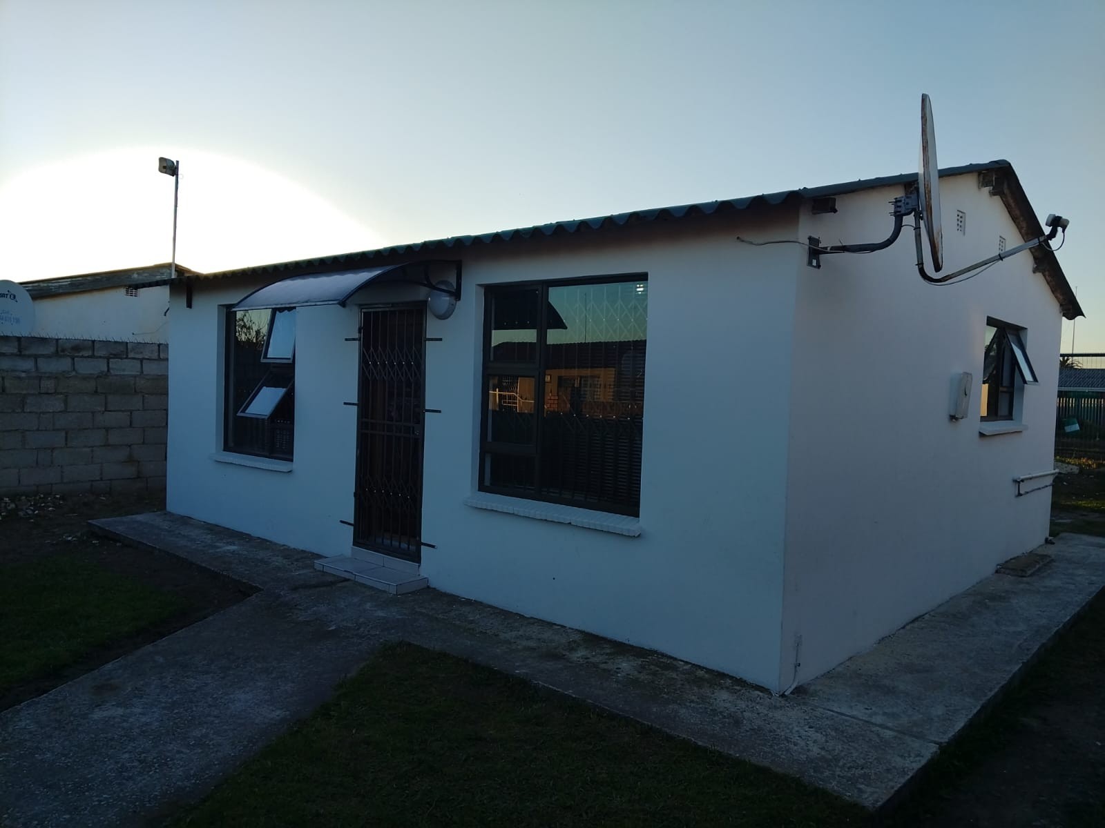 House for sale in Kwazakhele, Port Elizabeth, 45 m²