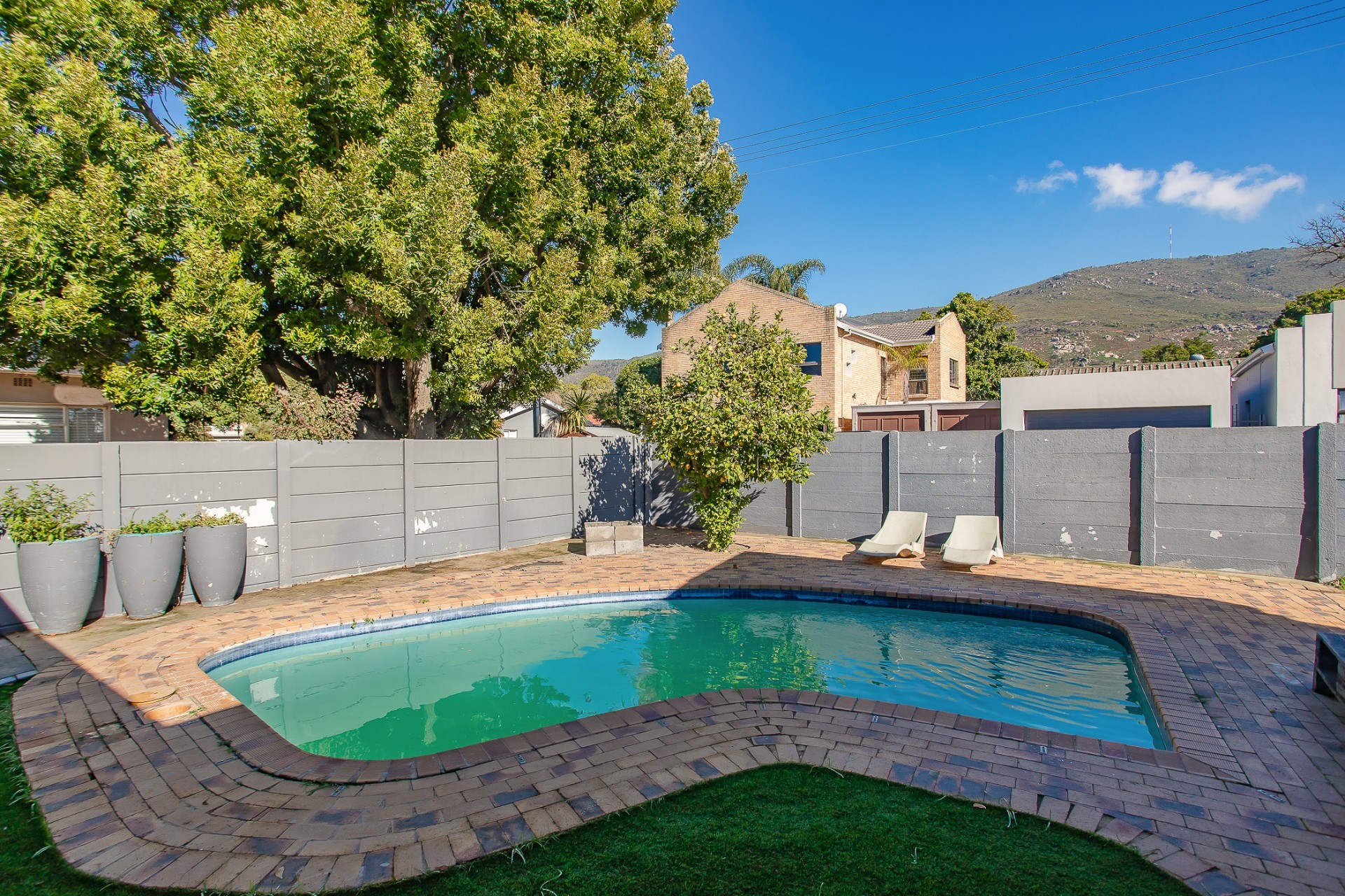House for sale in Groenvlei, Paarl, Alant Street, Groenvlei, Paarl, Western Cape, 649 m²