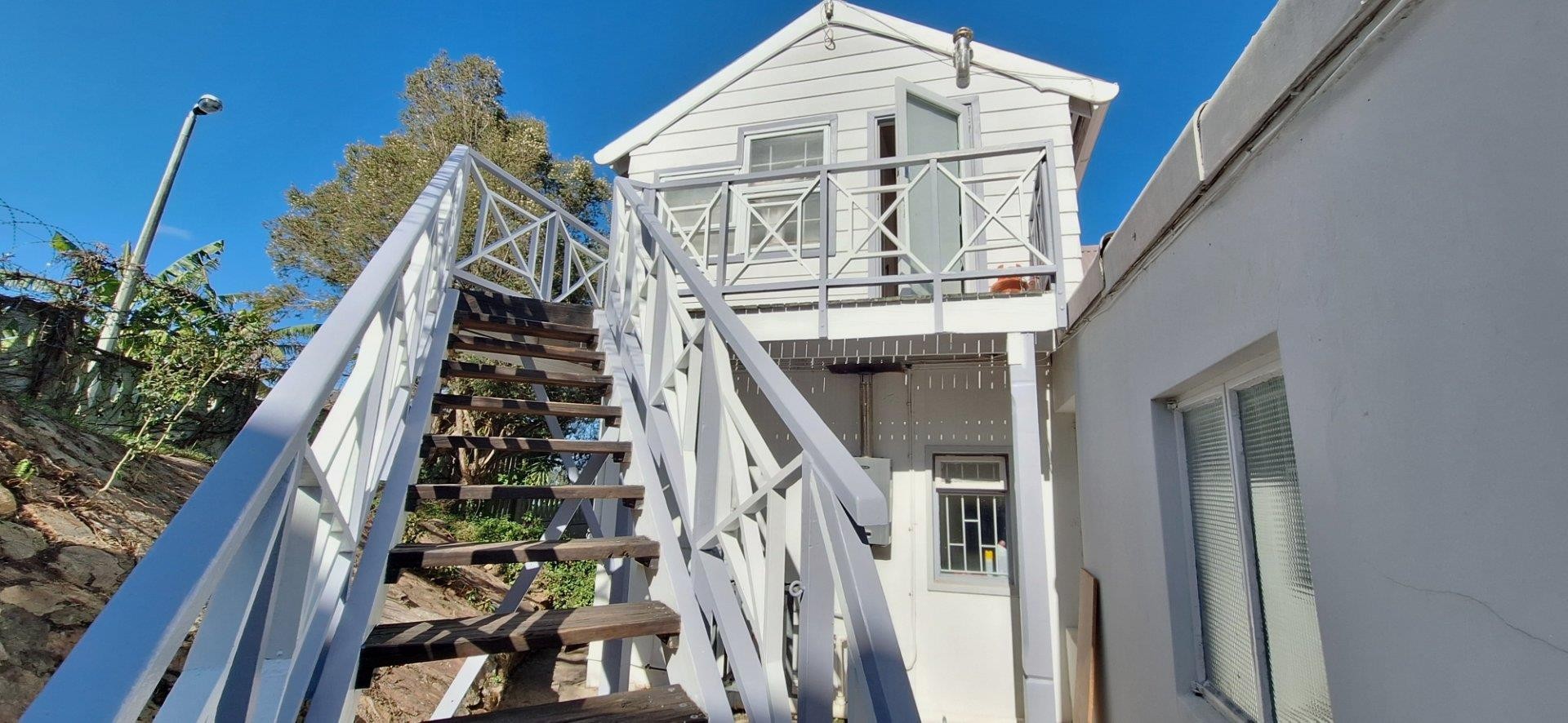 Apartment for rent in Knysna Central, Knysna, 43 m²