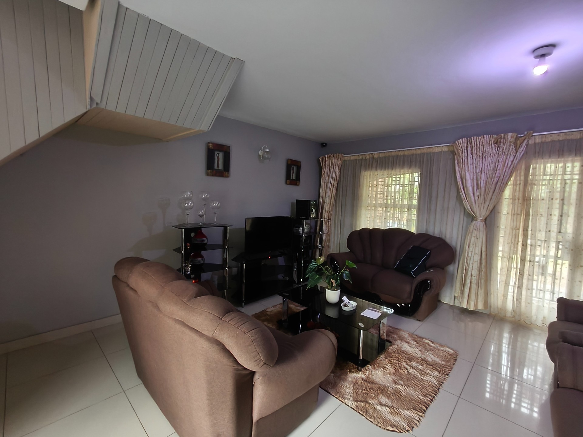 Townhouse for sale in Sonheuwel Ext 1, Sonheuwel, Nelspruit, 77 m²