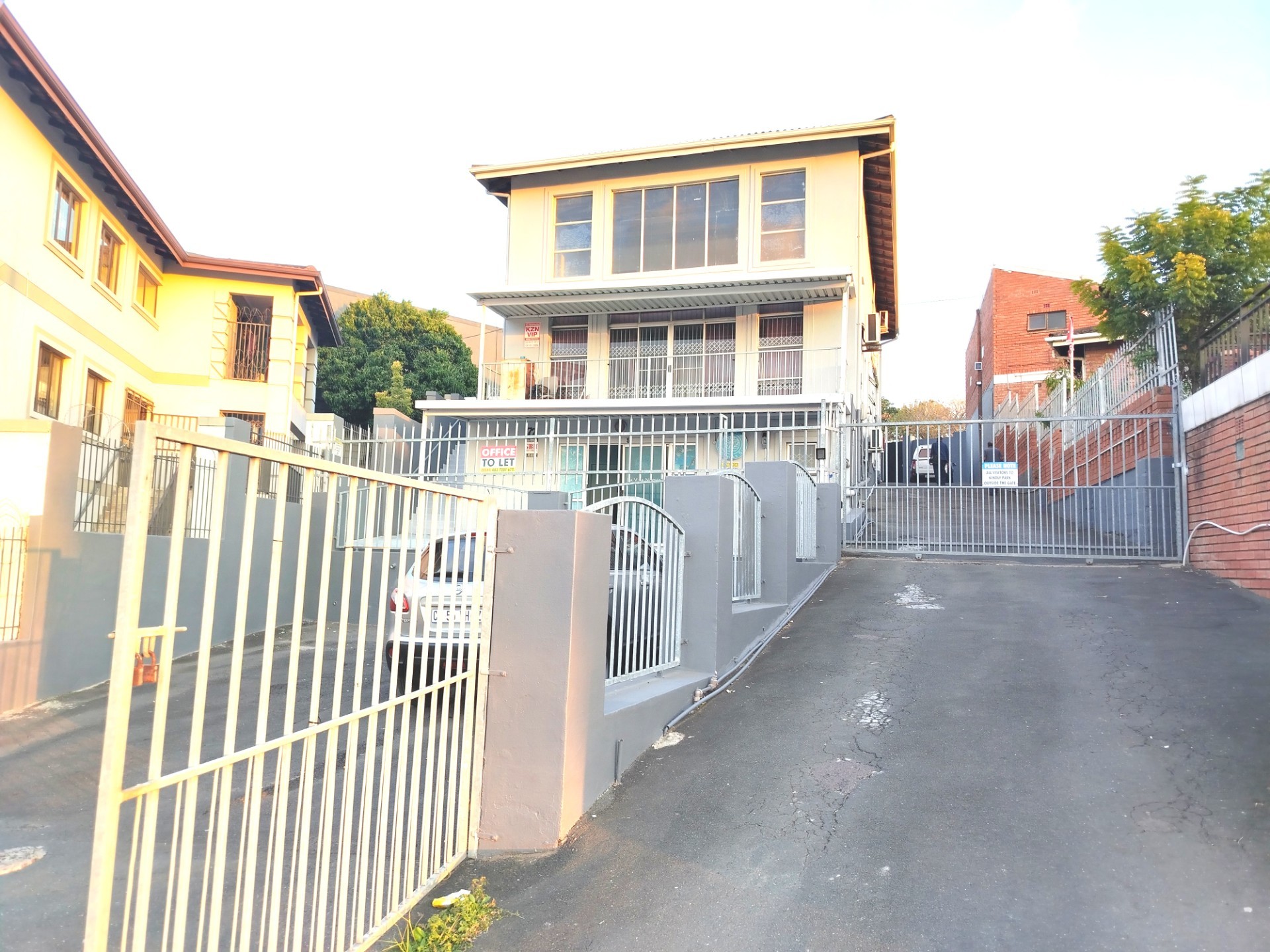House for sale in Sunford, Phoenix, KwaZulu Natal, 565 m²
