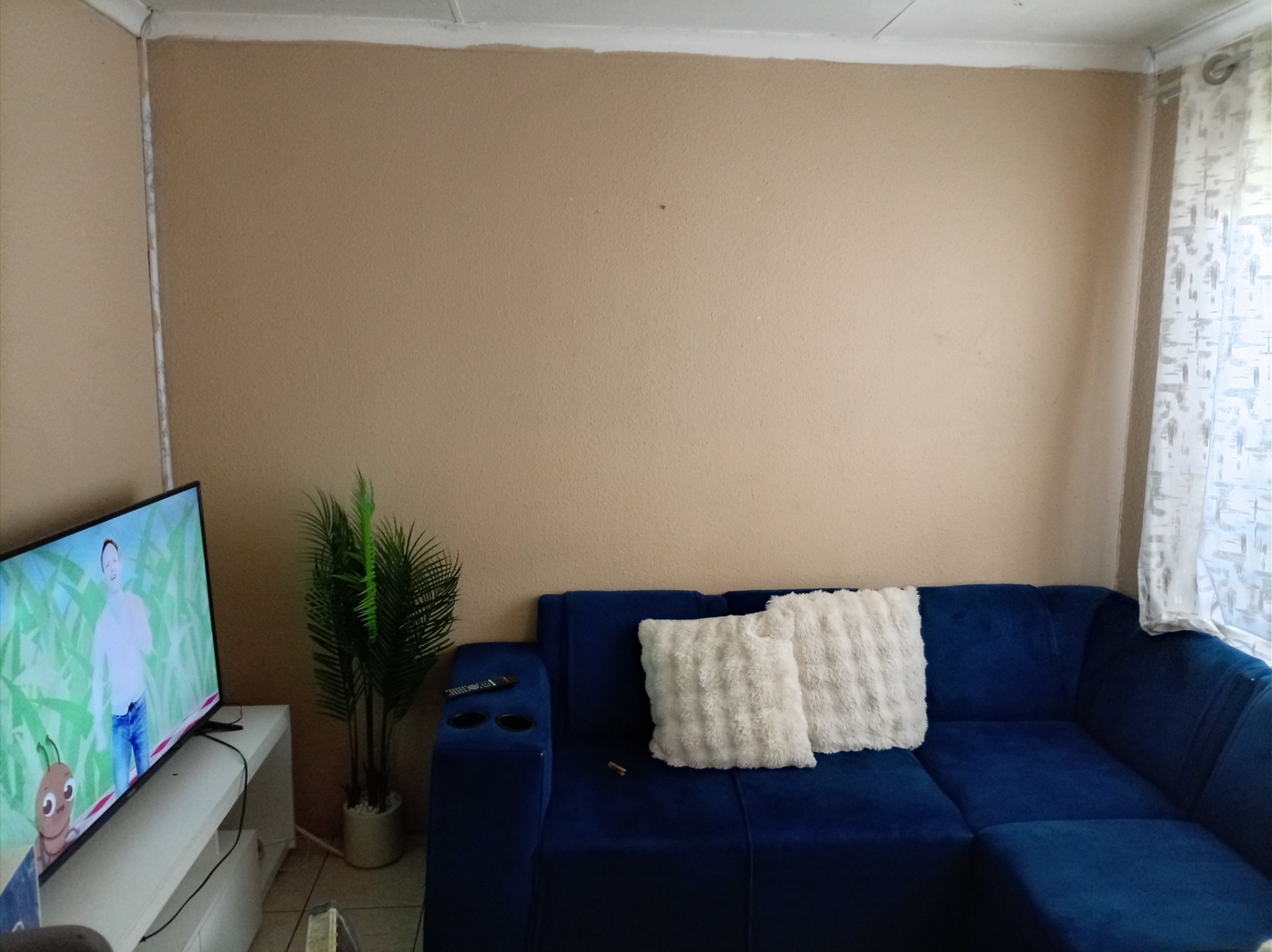 House for sale in Lombardy East, Lombardy, Johannesburg, 43 m²