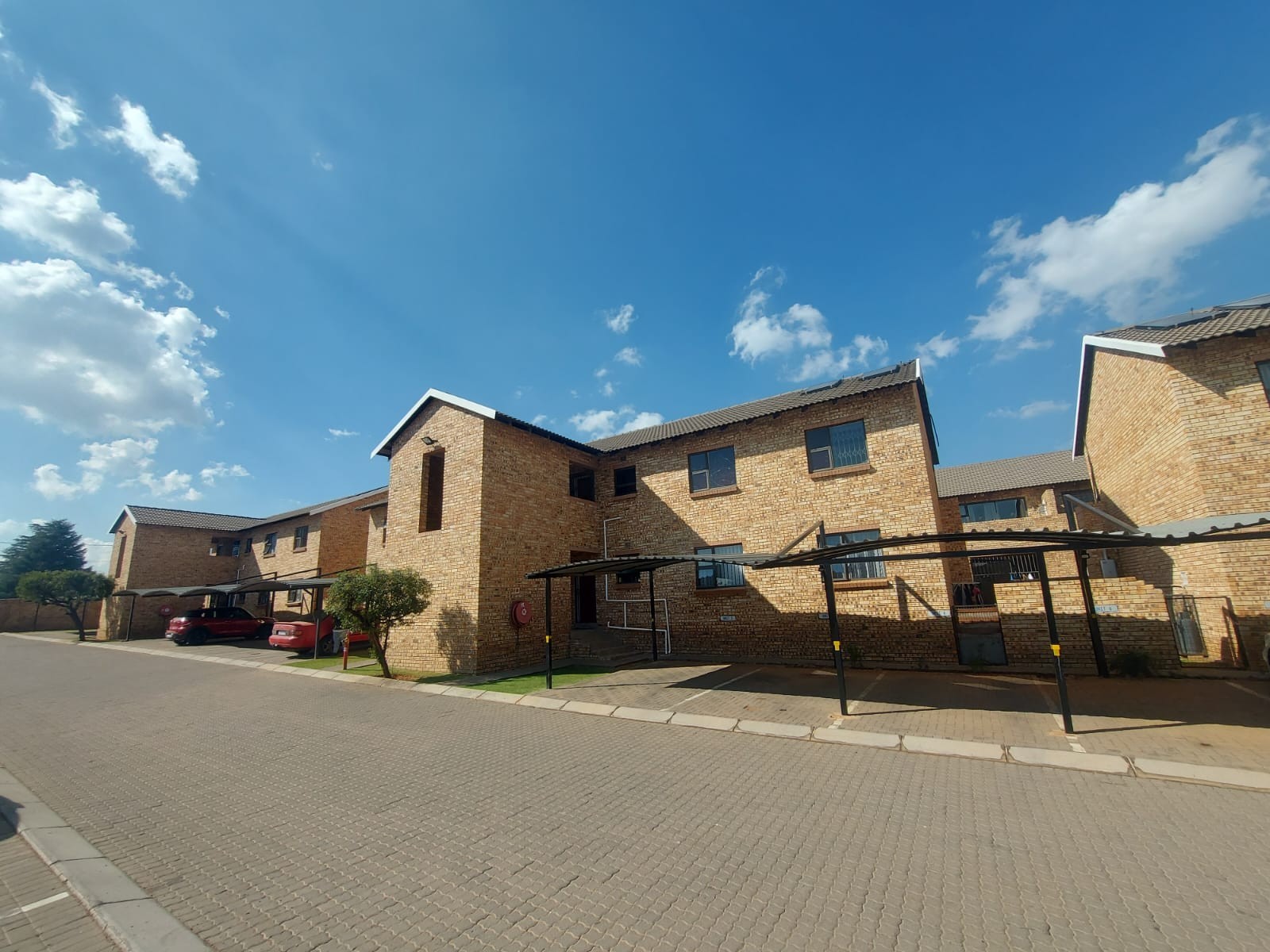 Apartment for sale in Goedeburg, Benoni, 8 (2nd floor), Brentwood Manor, 2 Meta Avenue, Goedeburg, Benoni, Gauteng, 102 m²